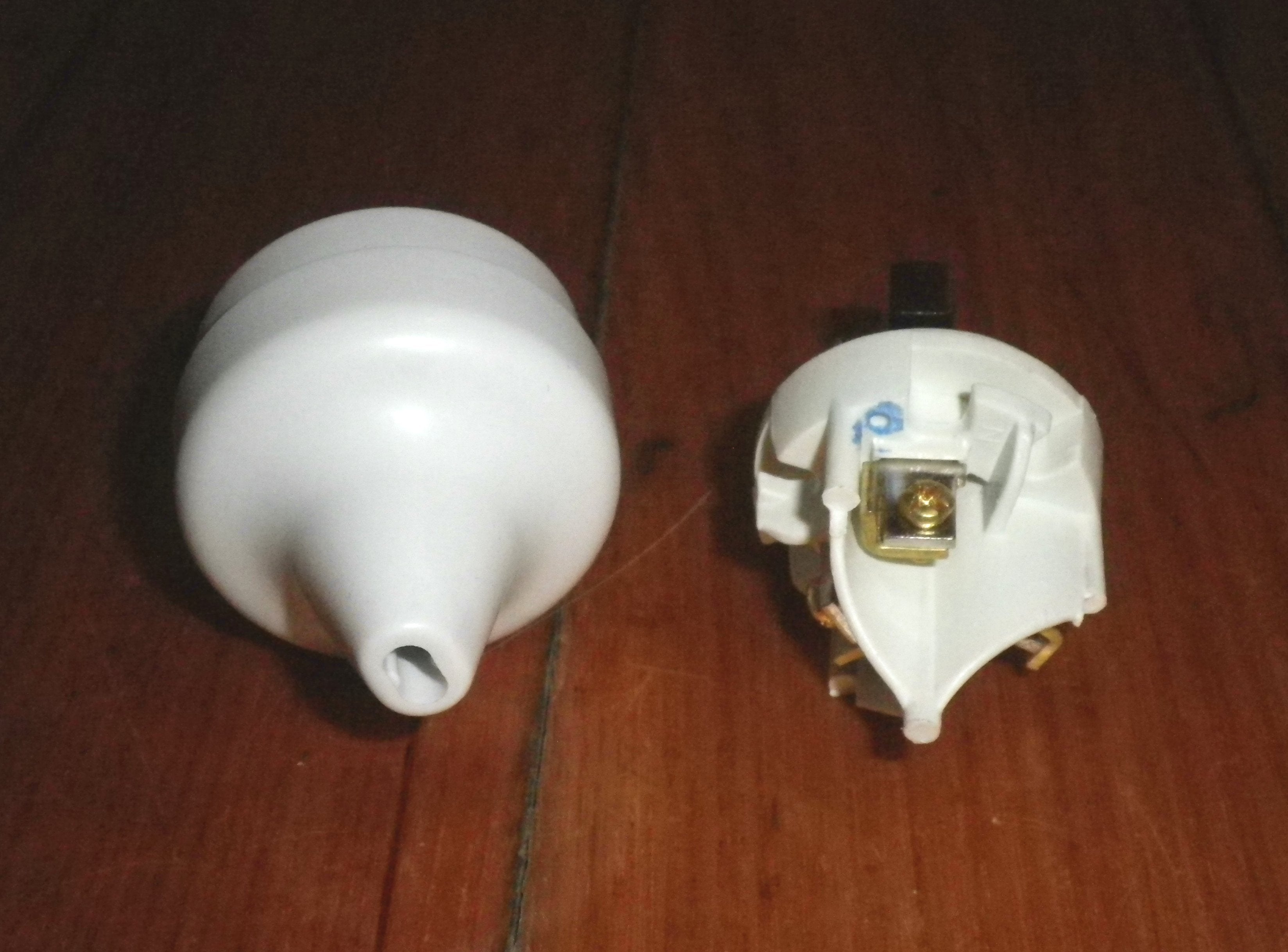 Set of 10 White Australian 10 Amp 240 Volt Three - Pin Mains Plug Tops for Two - Wire Cables - Part # ACP2C10WH10