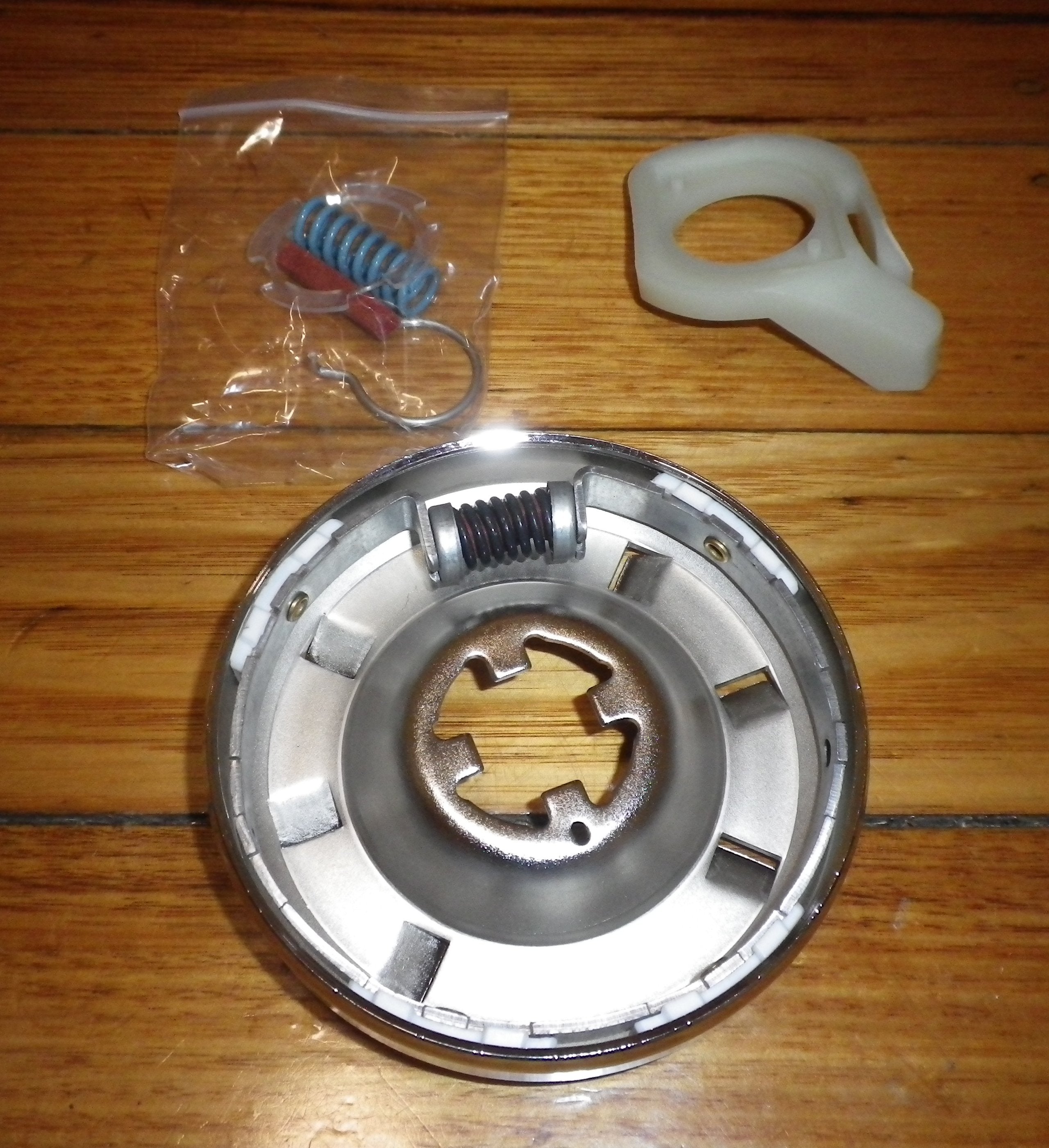 Whirlpool Large Automatic Washing Machine Aftermarket Compatible Clutch and Lining Kit - Replacement Part # WA285785A