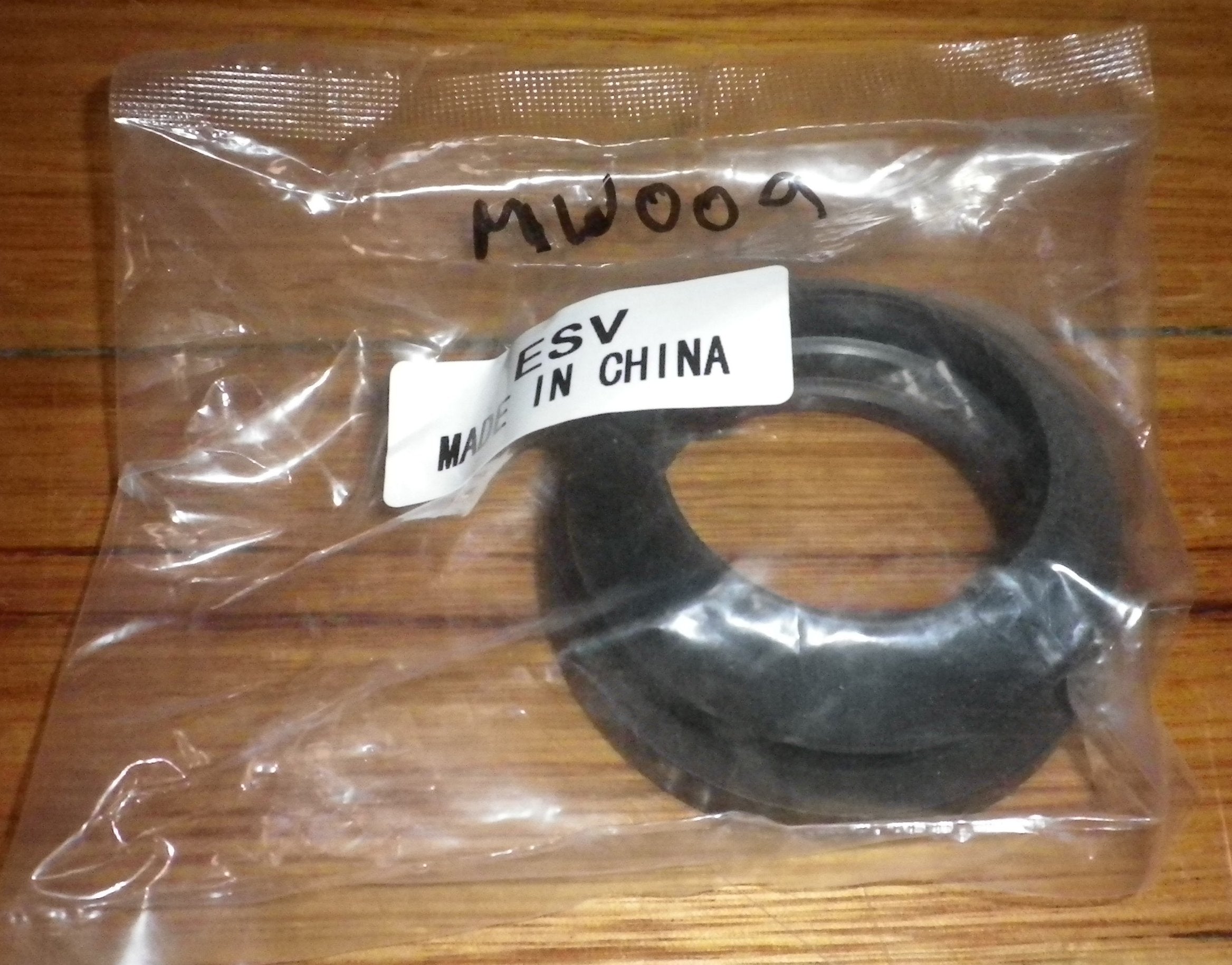 Whirlpool Compatible Centre Tub Grommet Water Seal for Top - Loading Washing Machines - Replacement Part # MW009, ESV, 383727