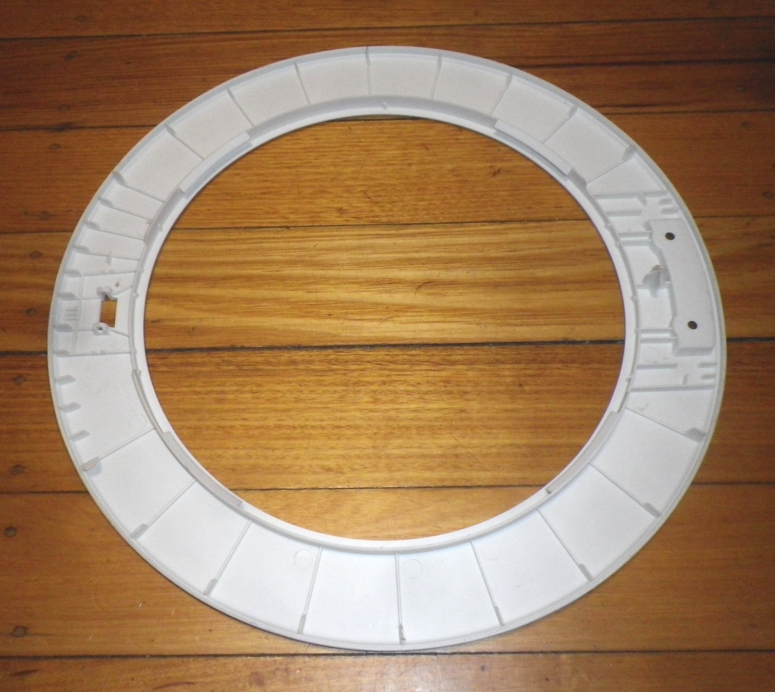 Whirlpool WF810W Front Loading Washer White Inner Door Moulding - Part # 461971050101