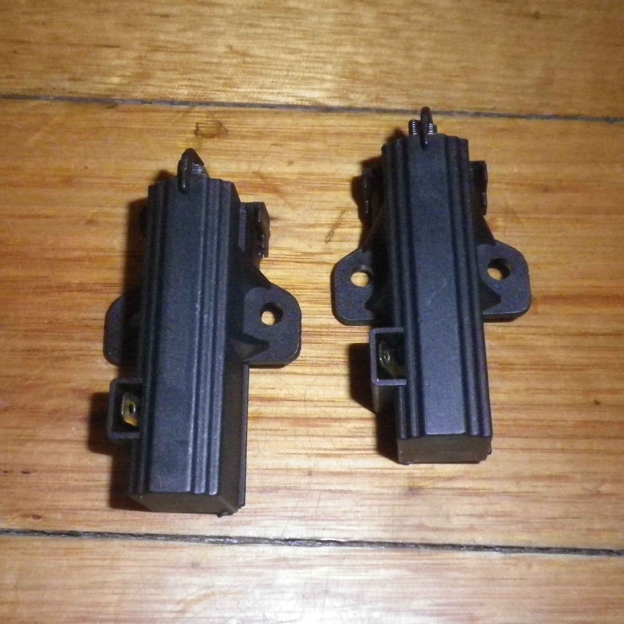 High - Quality Carbon Motor Brushes for Whirlpool, Electrolux Front Loaders - Part # BT104