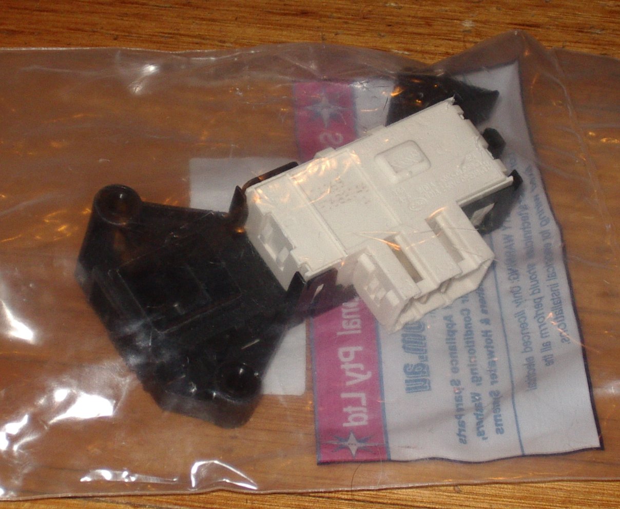 New Compatible Door Interlock Switch for Whirlpool Front Loaders - Part # UNI093