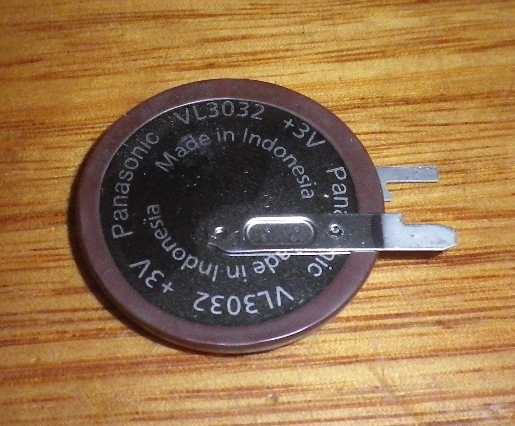 3-Volt Rechargeable Vertical Mount Lithium Battery VL3032-VCN with Soldering Tags for Circuit Boards