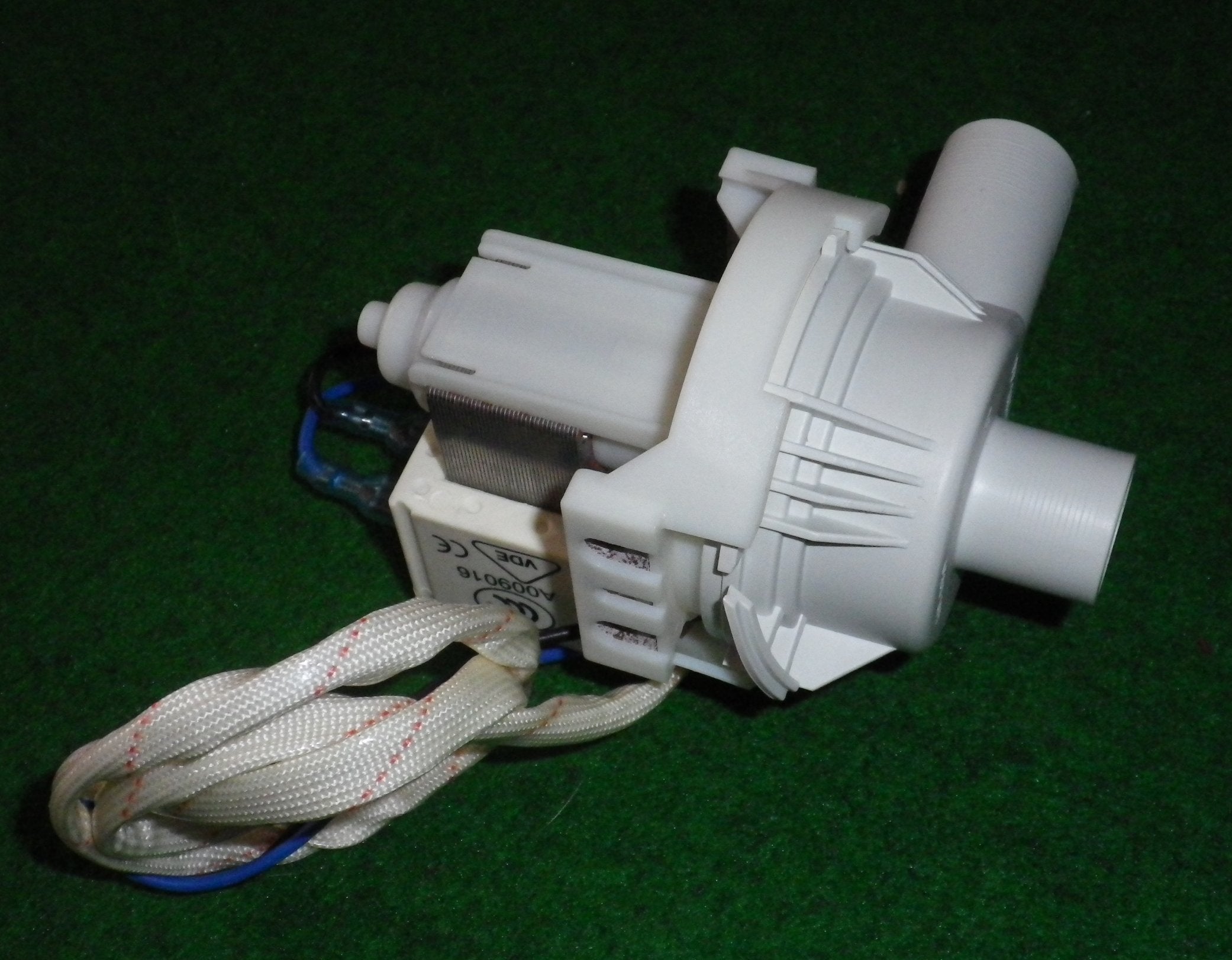 High - Performance Simpson and Westinghouse Washing Machine Hanning - Style Magnetic Pump Motor - Part Number SP083