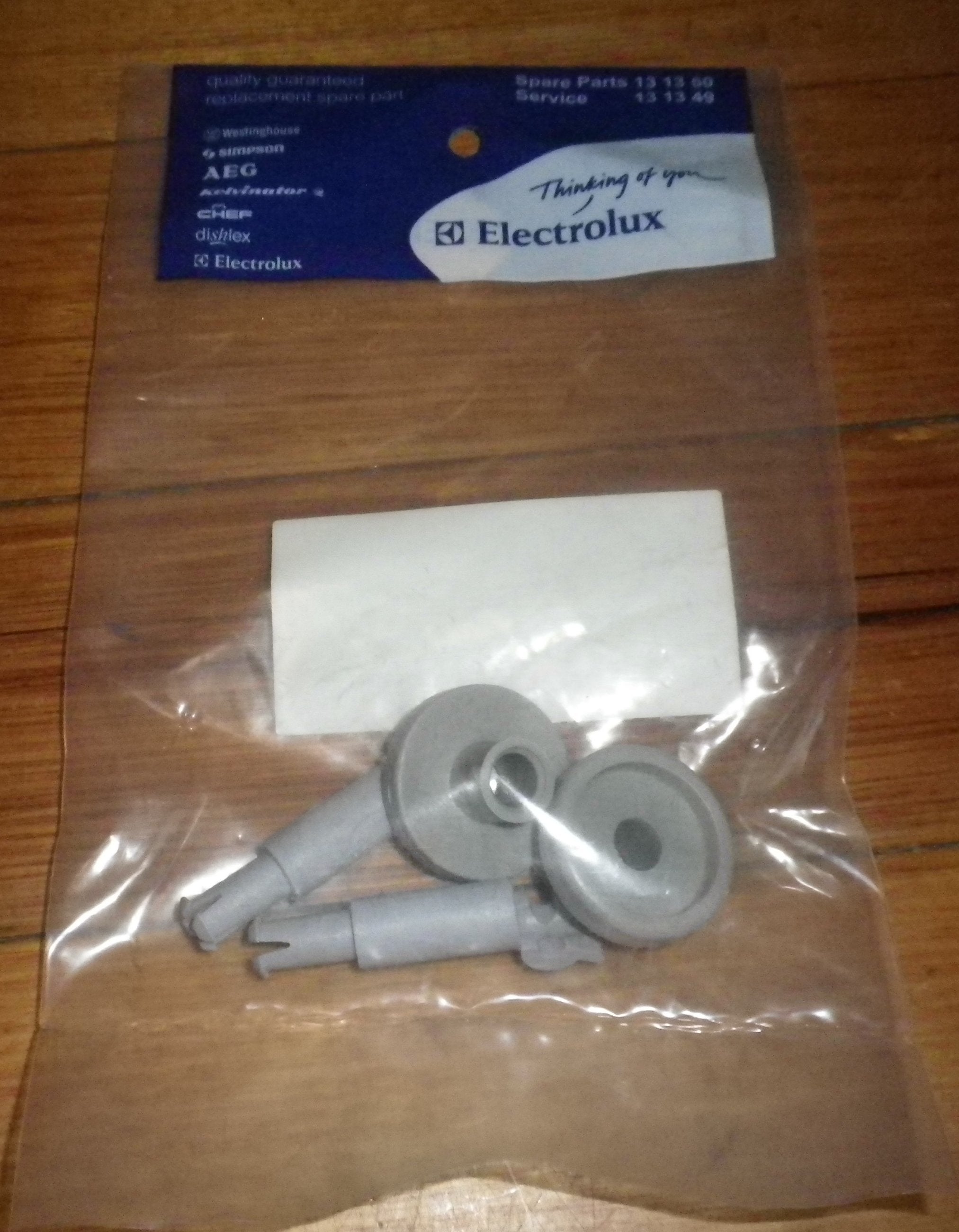 Westinghouse 900 Series Dishwasher Lower Basket Outrigger Wheel Pair - Replacement Part # 0238400042K