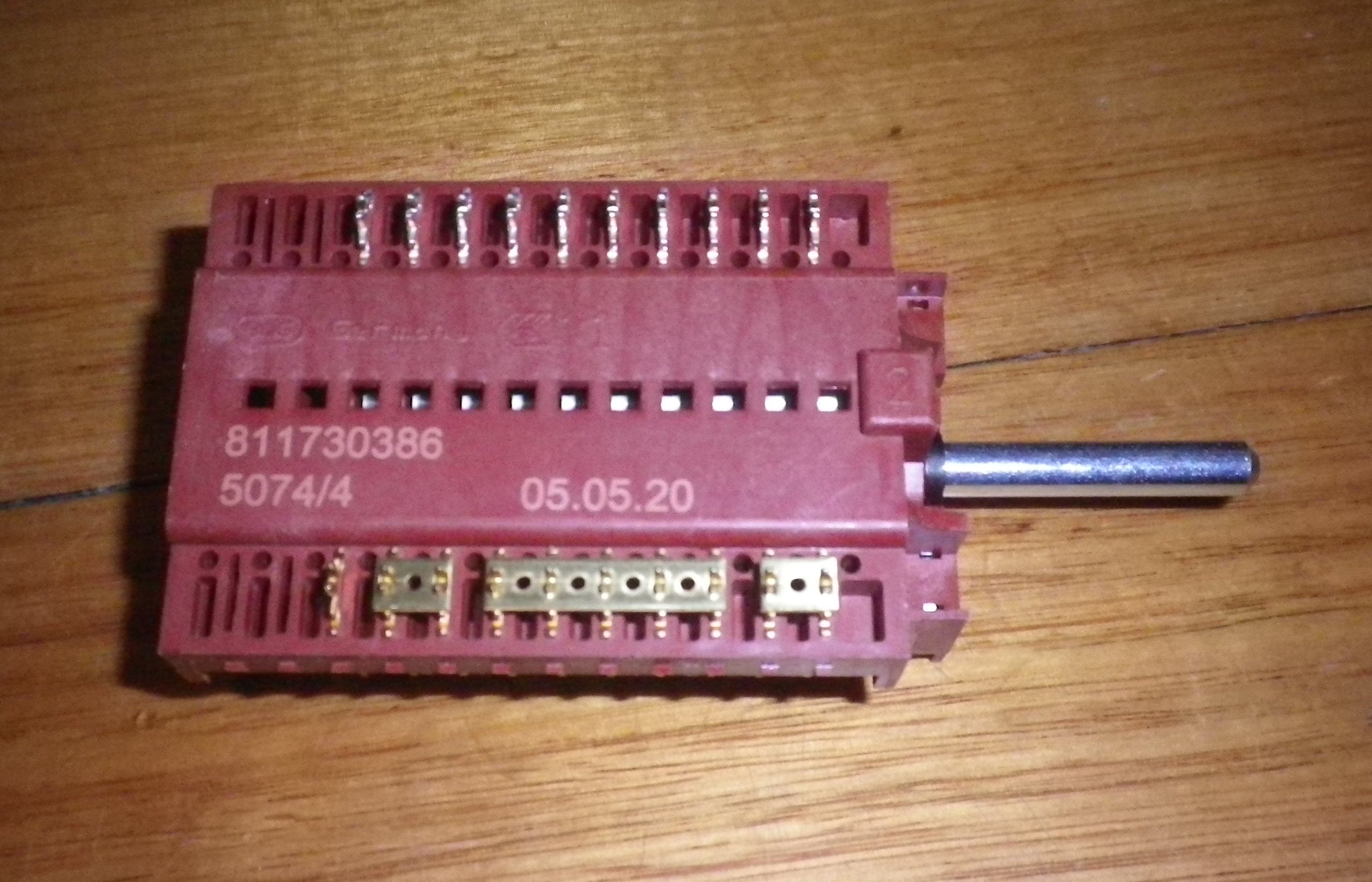 Omega and Smeg 7-Position Oven Function Selector Switch - Genuine Replacement Part # 811730386 for Multiple Oven Models