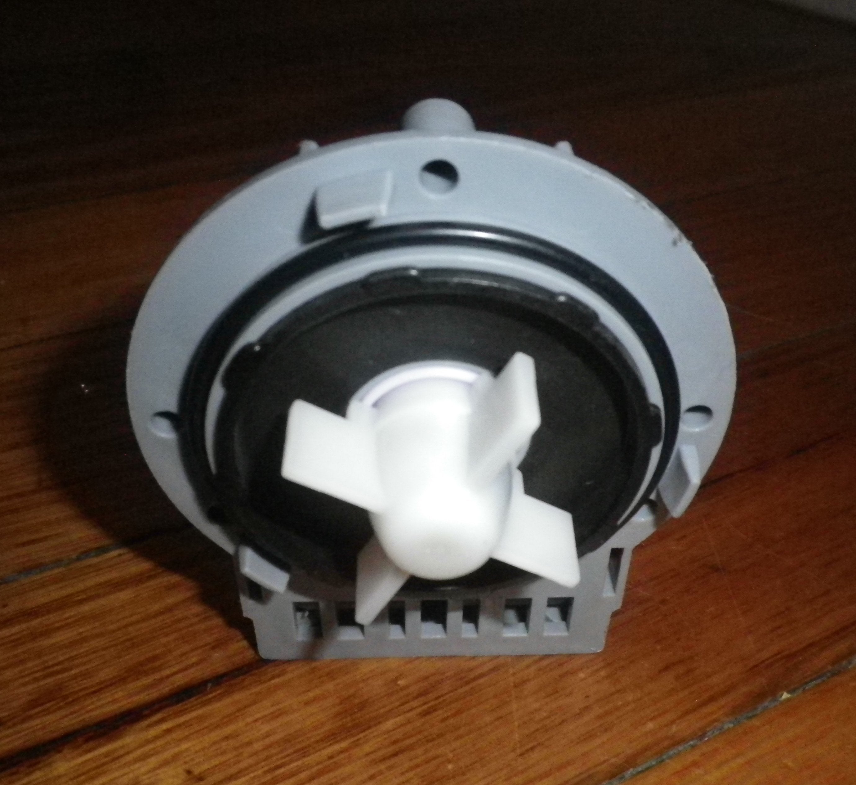 Universal Magnetic Pump Motor for Washing Machines with Four Adaptors - Part Number UNI011-4