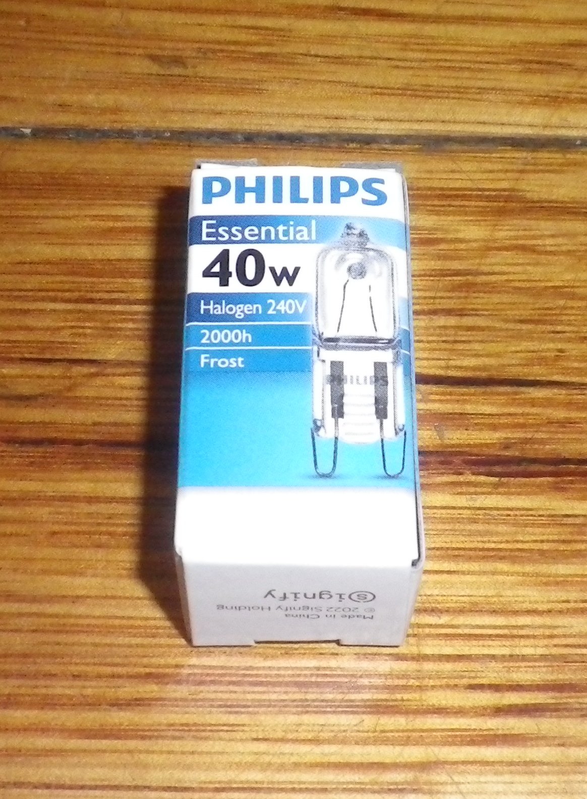 Philips 40-Watt 240-Volt Frosted Quartz Halogen Wedge Globe Lighting Bulb with G9 Base - Part Number 421981