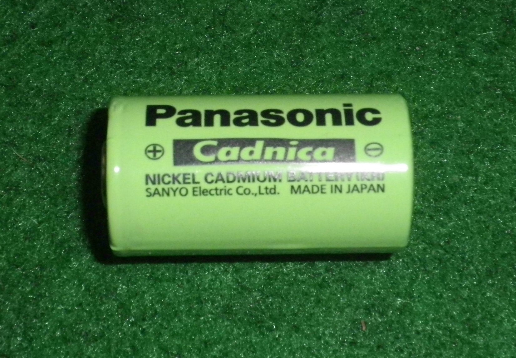 High - Performance Nickel Cadmium Sub - C Rechargeable Battery with 1700mAh Capacity for Fast Charging - Part Number CAD355