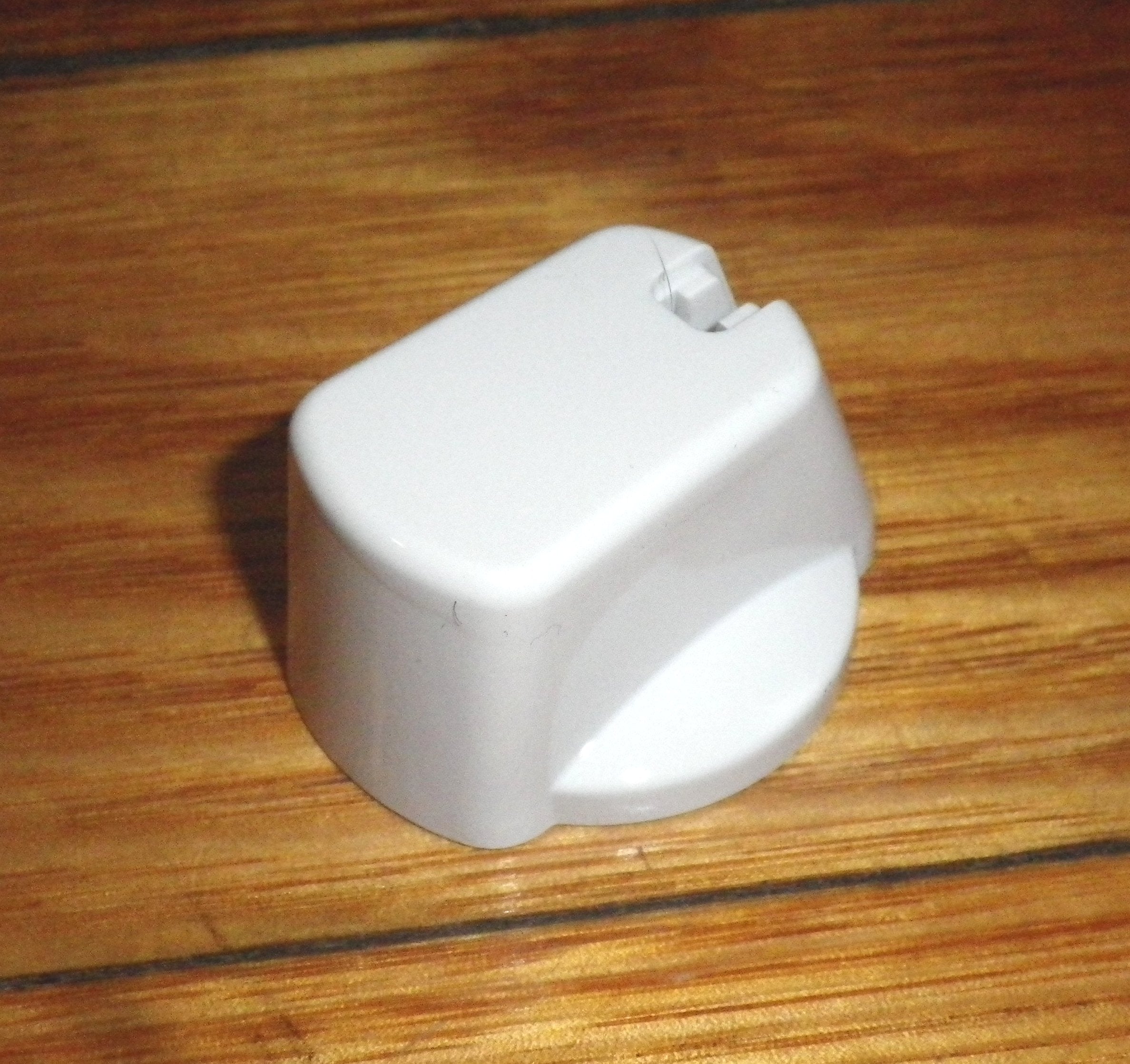 Universal White 35mm Gas or Electric Stove Control Knob Kit (Pack of 4) - Part Number UK-35W4