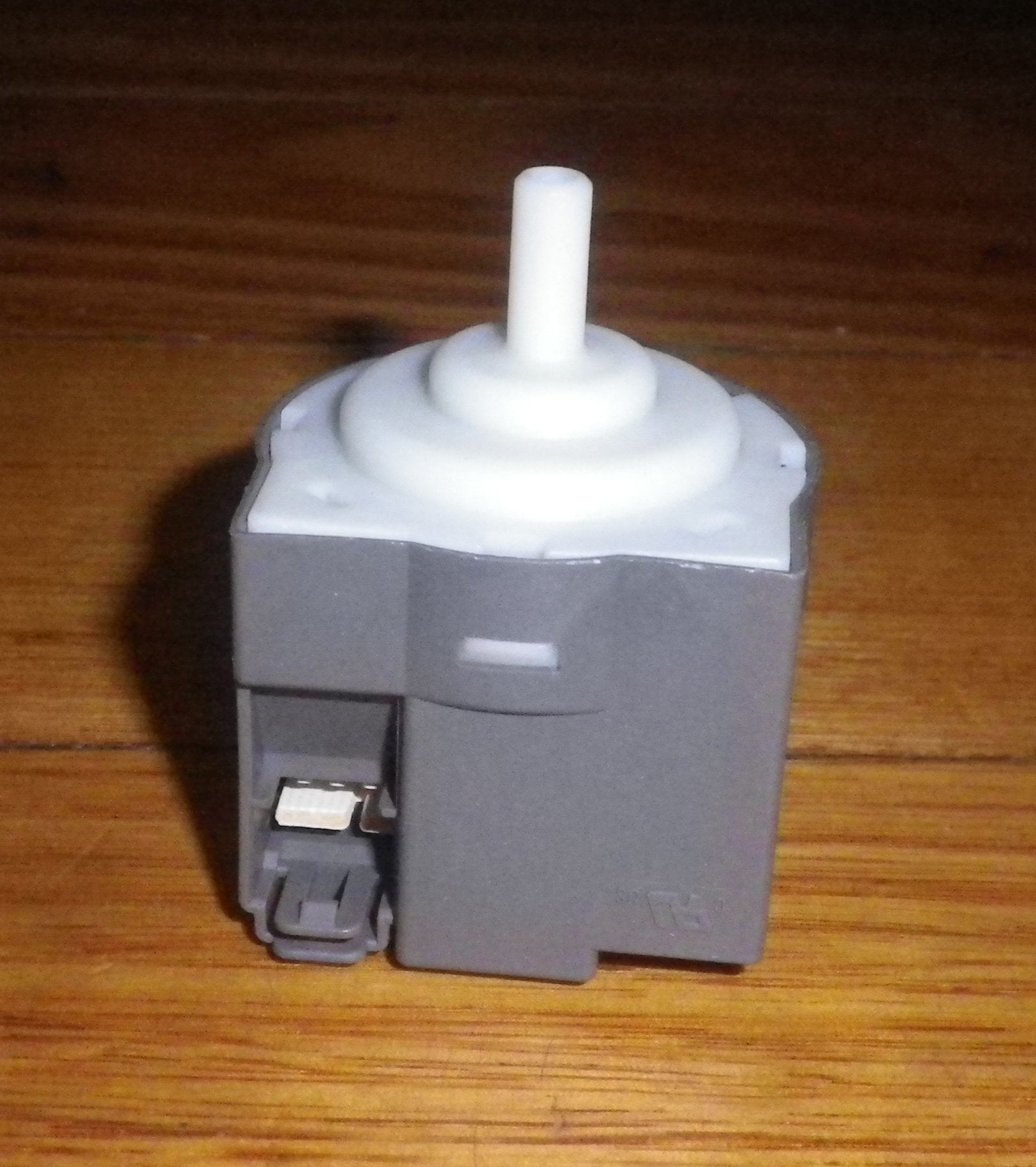 Simpson, Westinghouse Top Loader Washer Low - Frequency Analog Pressure Switch #140009518022
