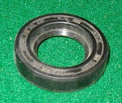 Early Hoover & Philips Large Automatic Gearbox Pinion Shaft Seal - Part H019