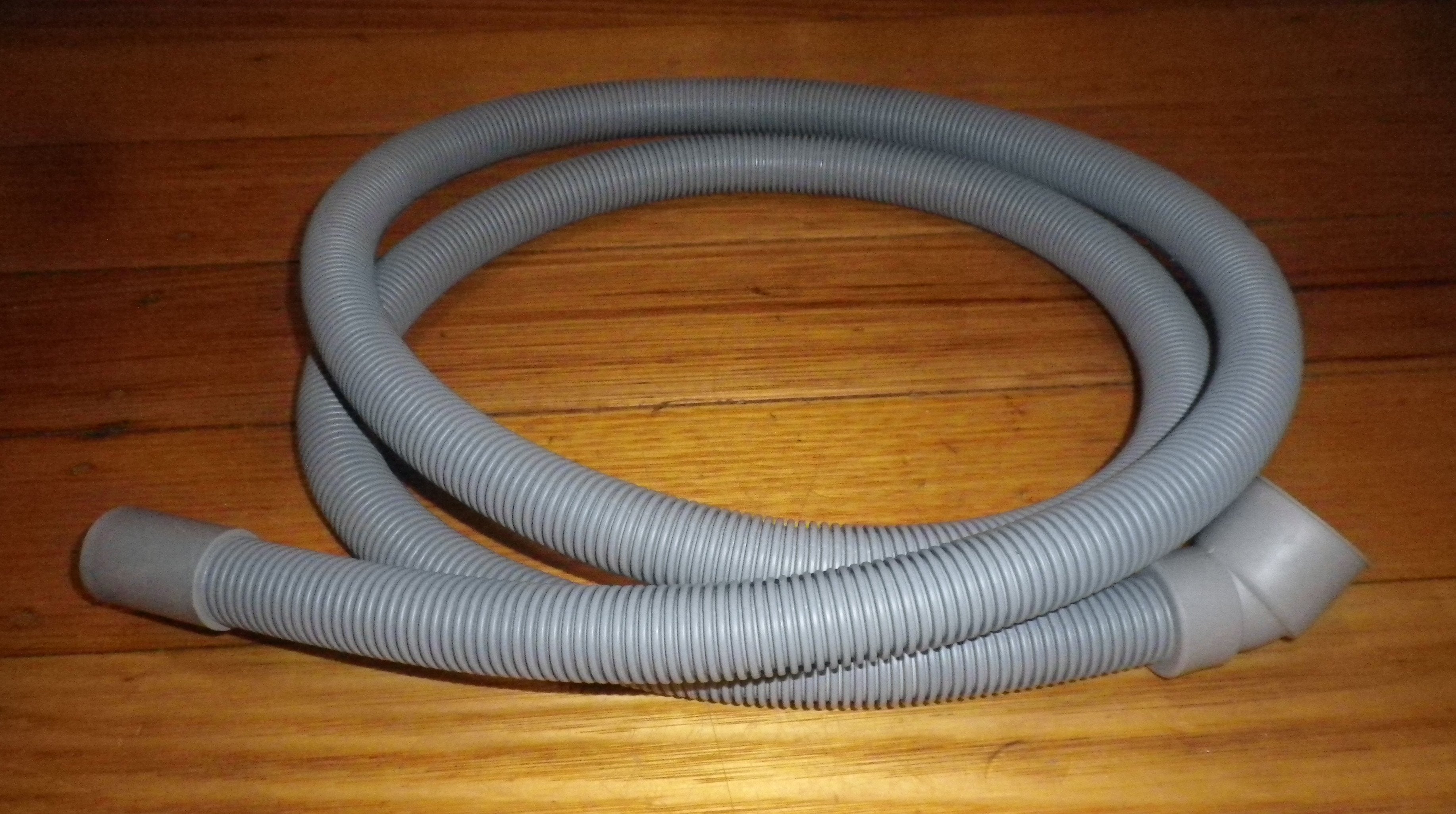 Compatible Dishwasher Drain Hose for Omega DW Series and Smeg SA Series - Part Number W072