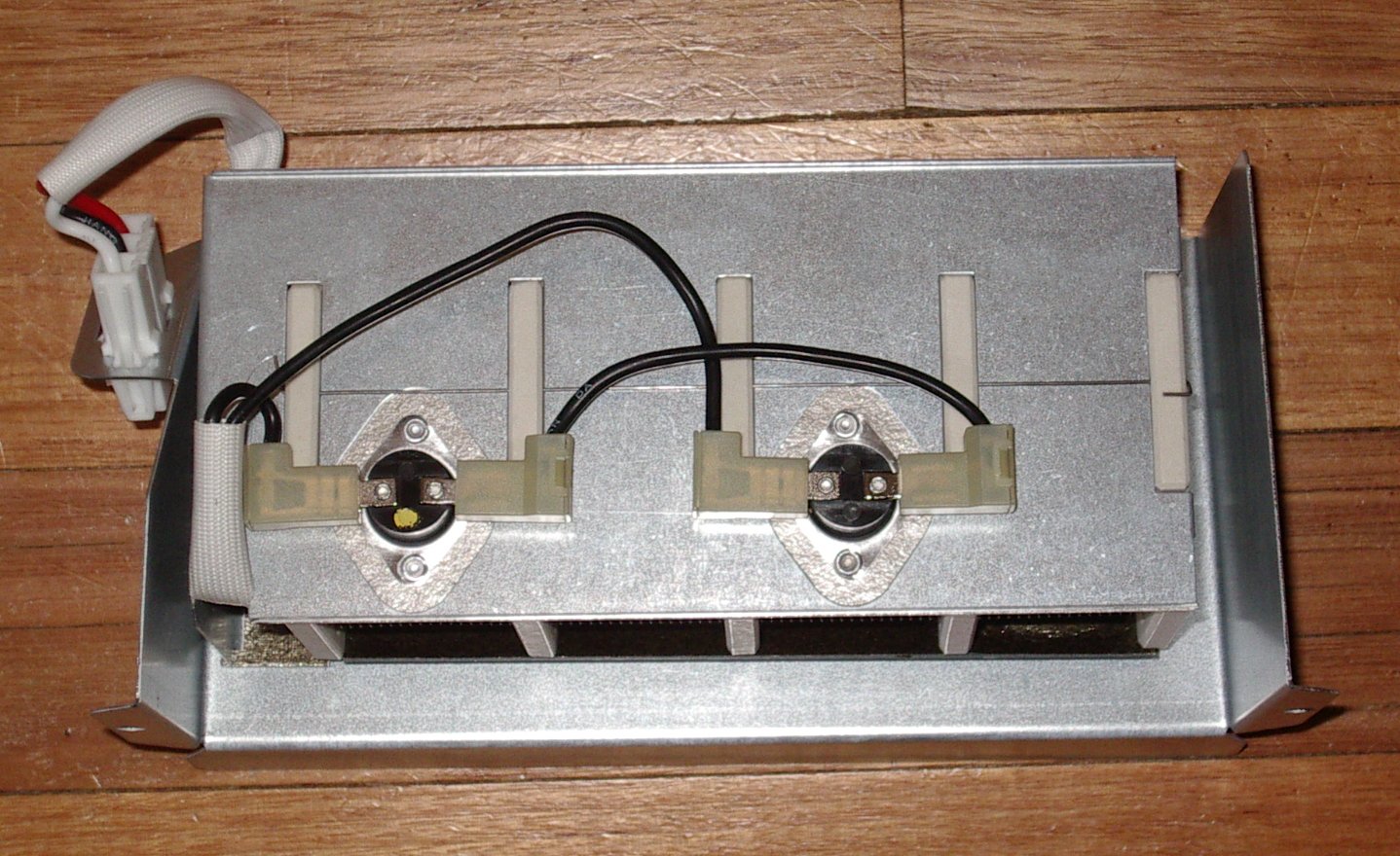 High - Quality Heating Element Box for Simpson Eziset, Ezyloader, and Electrolux Dryers #0353300002
