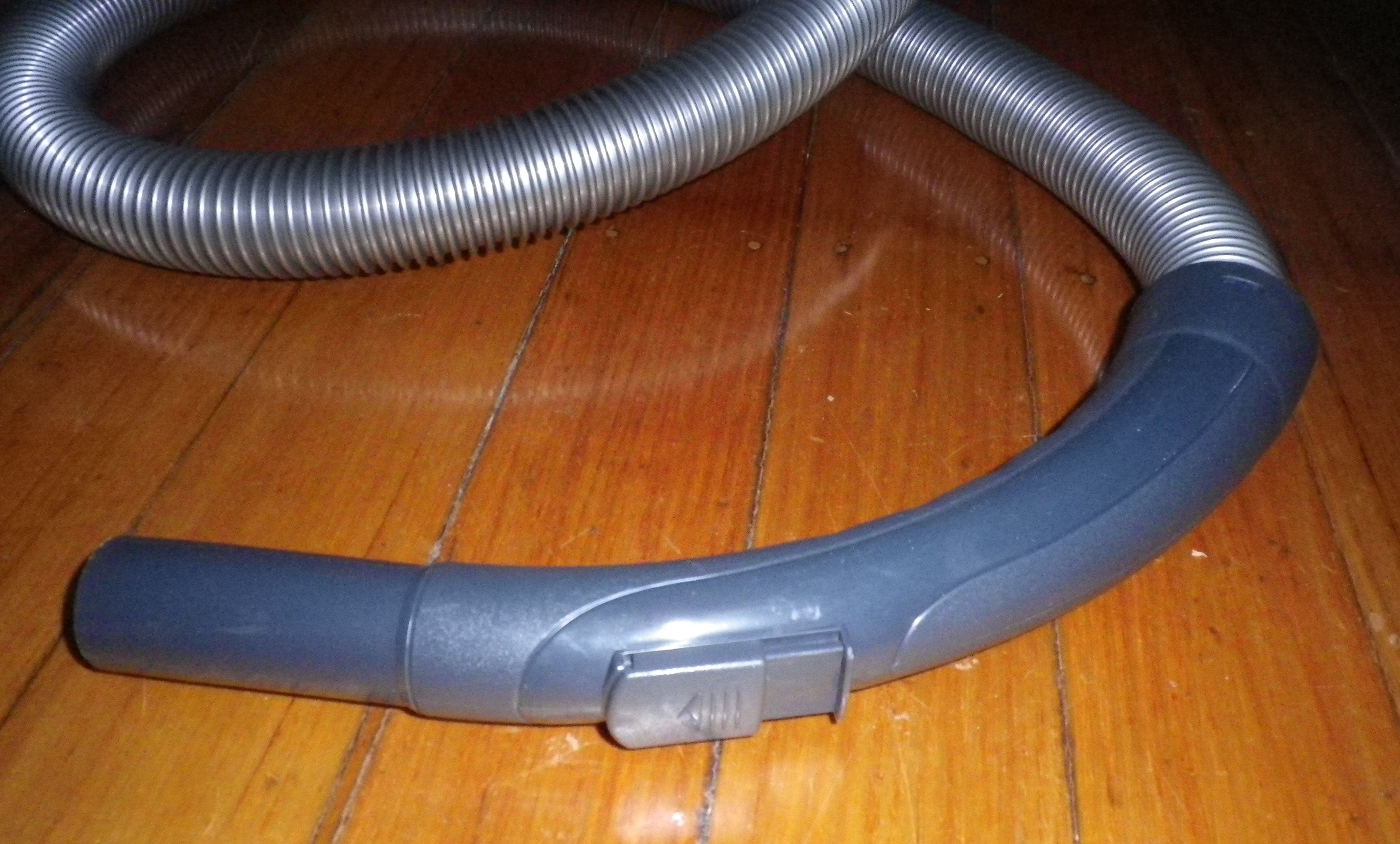 Complete Vacuum Cleaner Hose Part # A0002020032 for Volta Mega and Ultima U5007, U5008