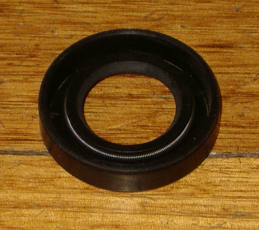 Early Hoover & Philips Large Automatic Gearbox Pinion Shaft Seal - Part H019
