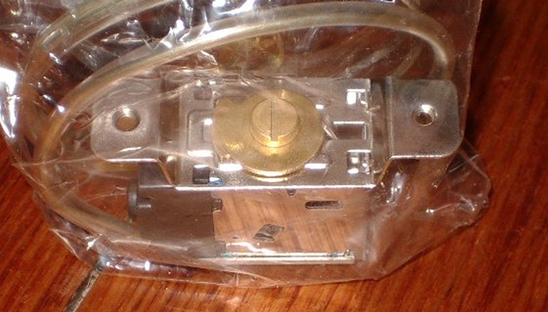 Universal Thermostat for Water Bottle Coolers - Part Number RF168, Similar to VB7