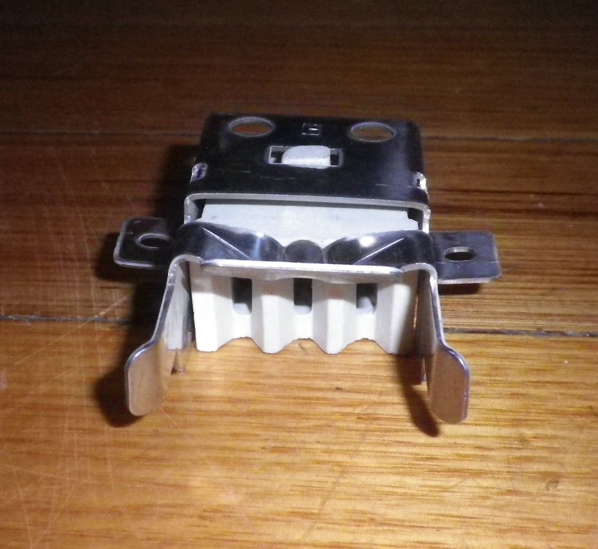 Simpson IXL Compatible Hotplate Receptacle for 1401 & 1403 Elements - Part 1401 - 20