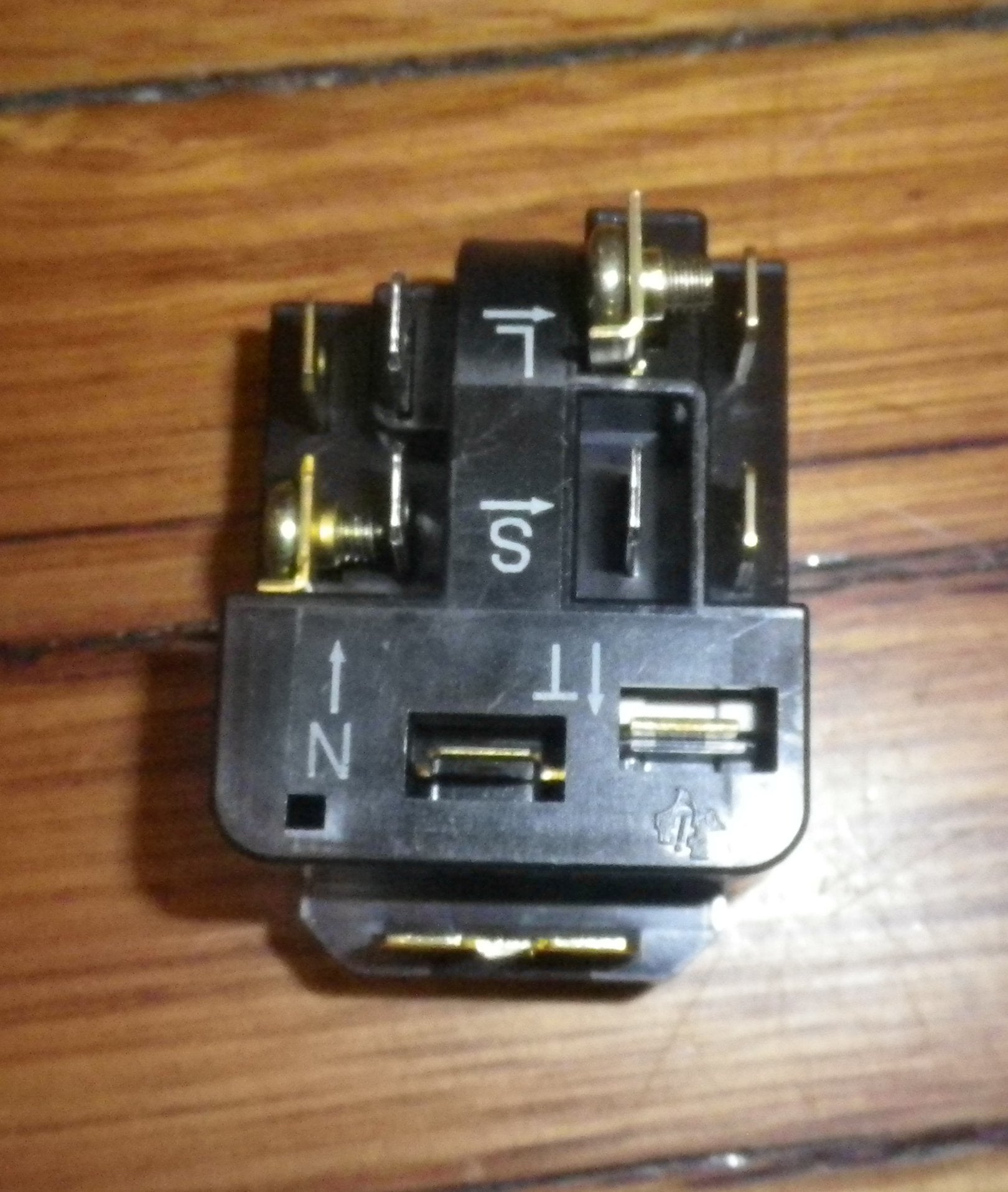 Panasonic Refrigerator Compressor PTC Starting Relay and Overload Assembly - Replacement Part # FP207181P