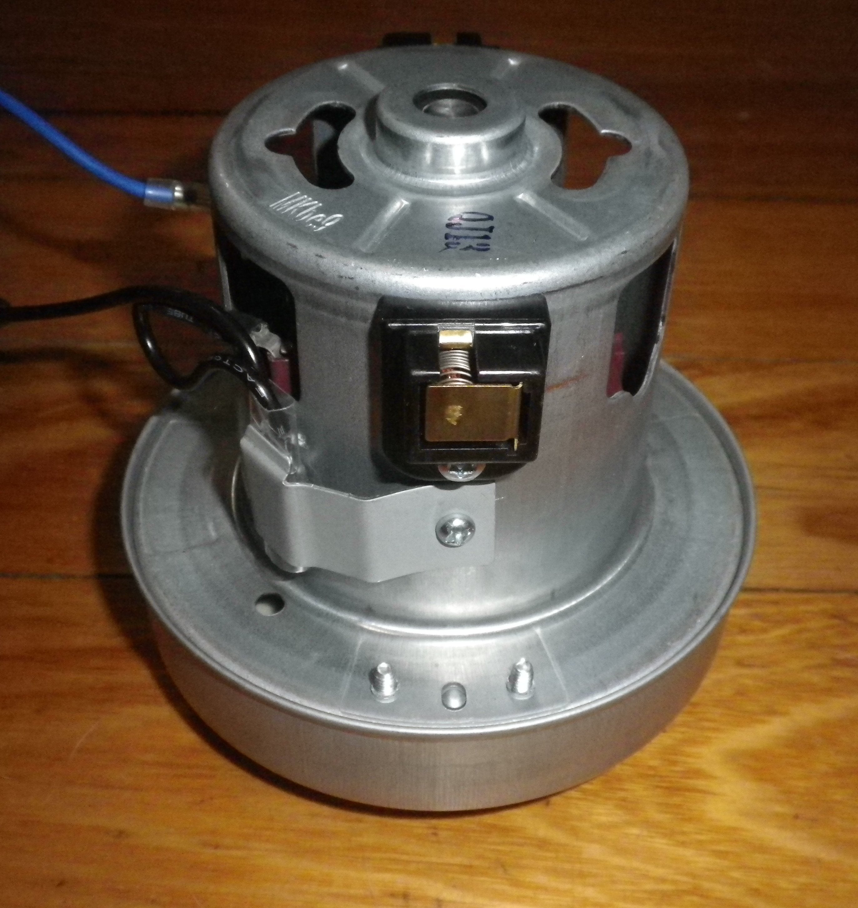 High - Performance Volta MobiMaxx U3510 1800 - Watt Vacuum Cleaner Fan Motor and Housing Assembly - Part Number B187076A401R