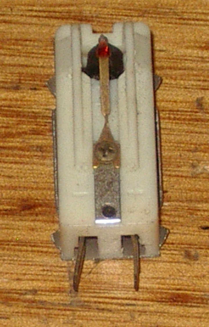 PC01 Mono Ceramic Cartridge with Sapphire Stylus and Cover