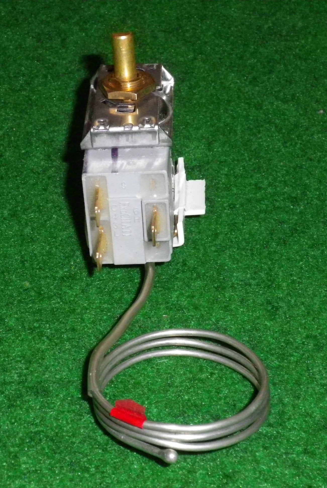 Westinghouse Asian-Style Bar Fridge Thermostat Replacement Part - Model # 1063594, WDF30K-921-030-EX