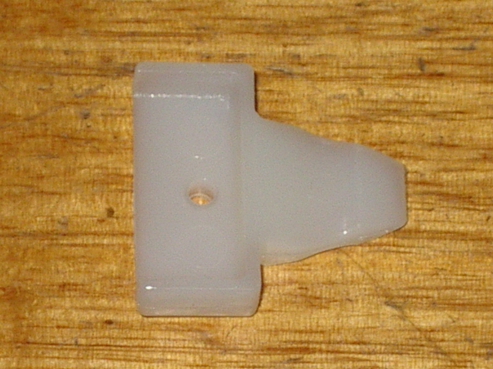 High - Quality Male Door Catch for Hoover, Admiral, Fisher & Paykel Dryers - Part # FP410089P