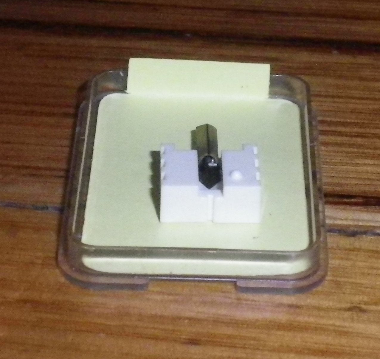 High - Quality Sanyo ST5D Compatible Turntable Stylus Replacement Part # D167SR