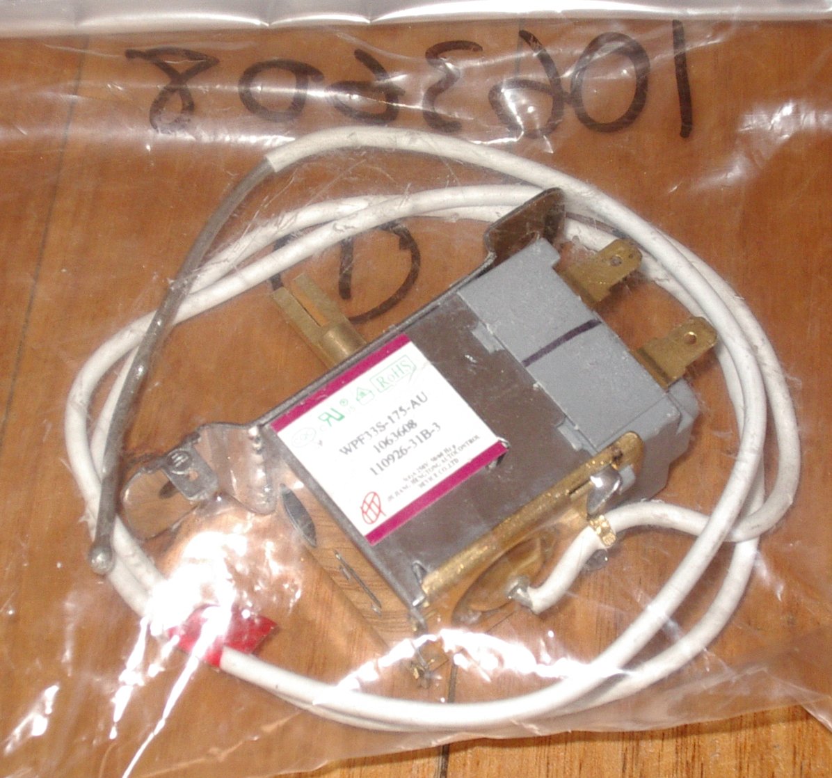 Westinghouse Asian-Style Standard Upright Freezer Thermostat Replacement Part - Part Number 1063608, Model WPF33S-175-AU