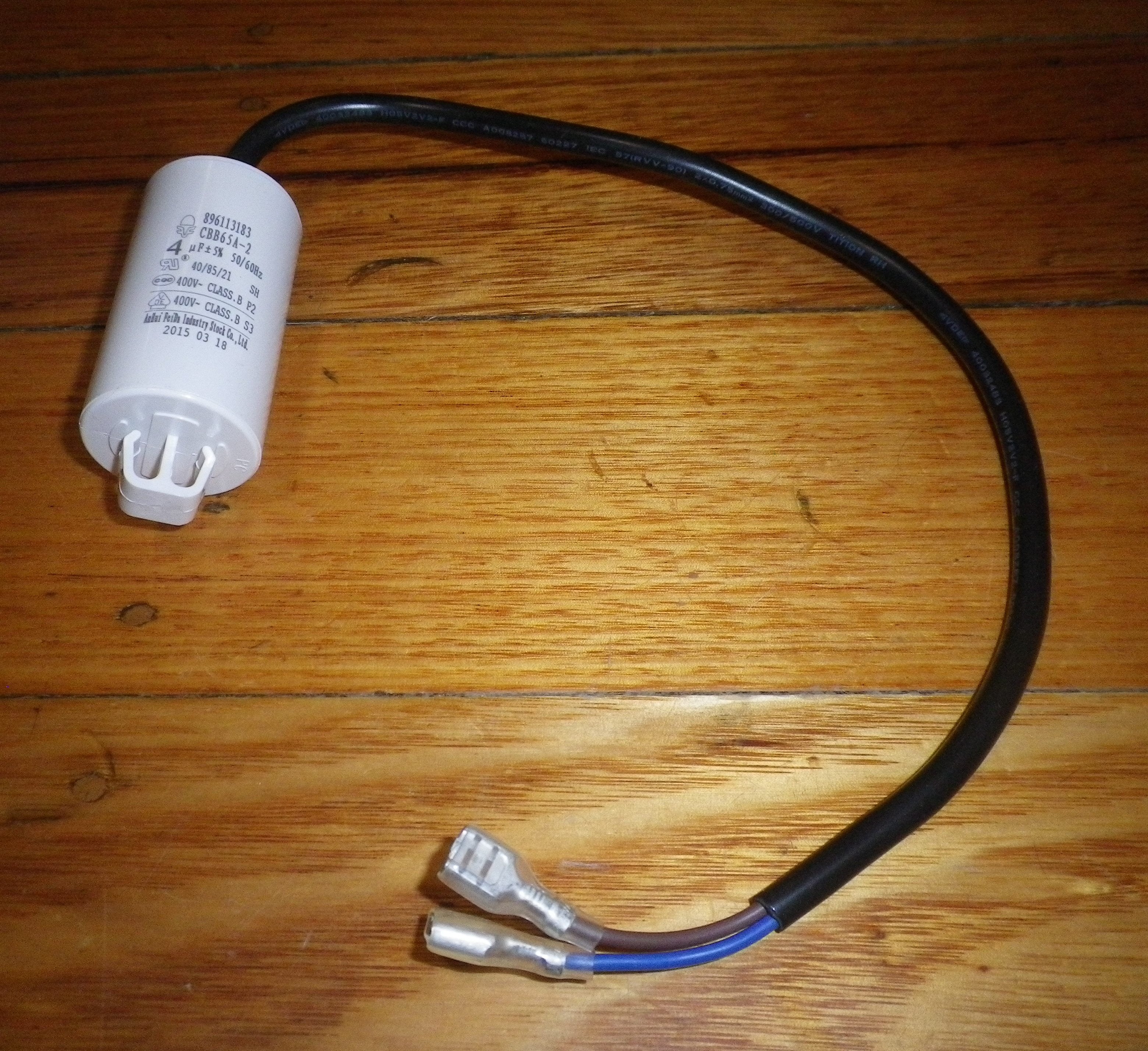 Westinghouse High - Quality 4uF 400 - Volt Motor Run and Start Capacitor with Wires and Mounting Clip - Part # 811945601
