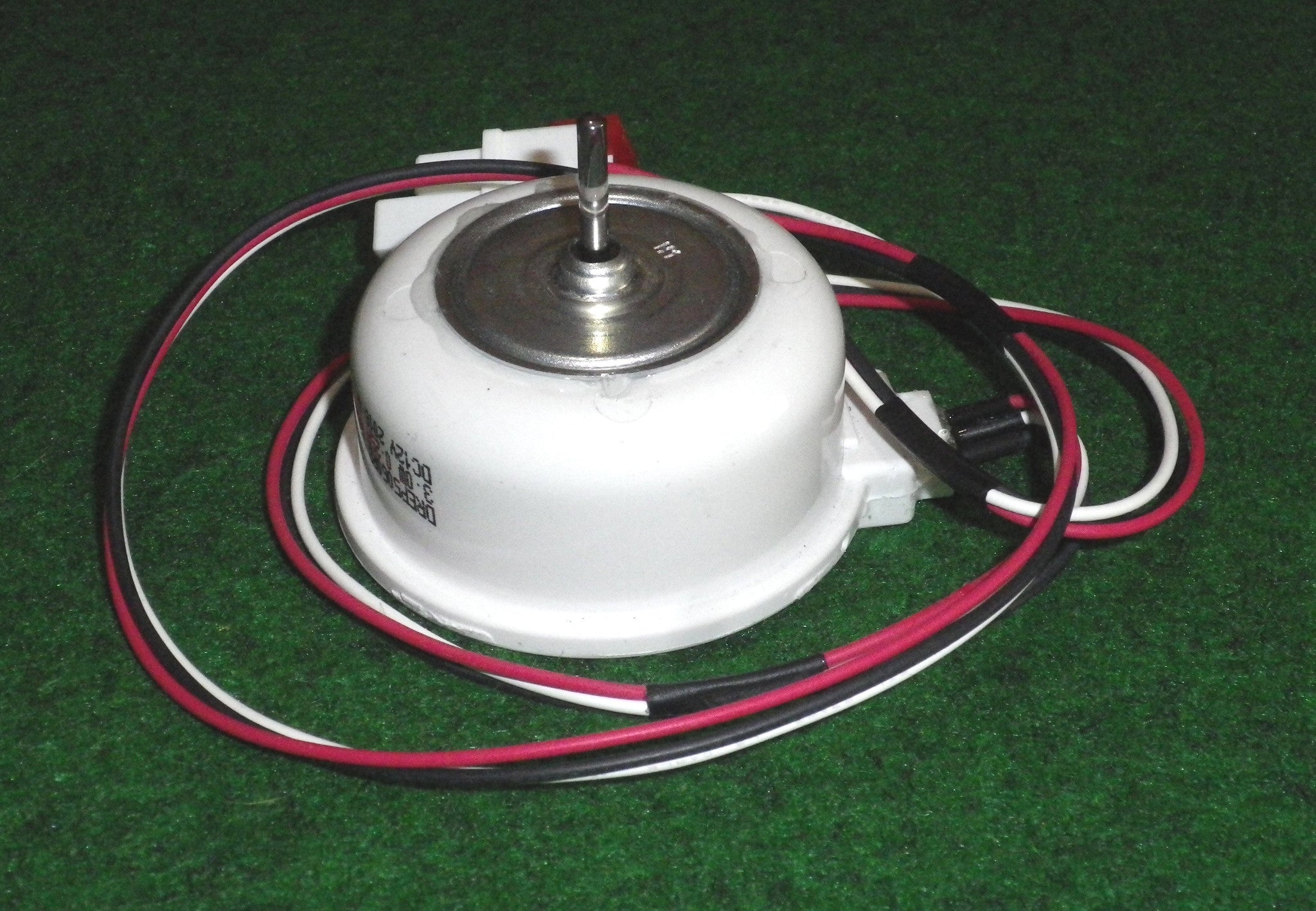 Samsung and Whirlpool Low Voltage Evaporator Fan Motor for Refrigerators - Replacement Part # DA31 - 00211B