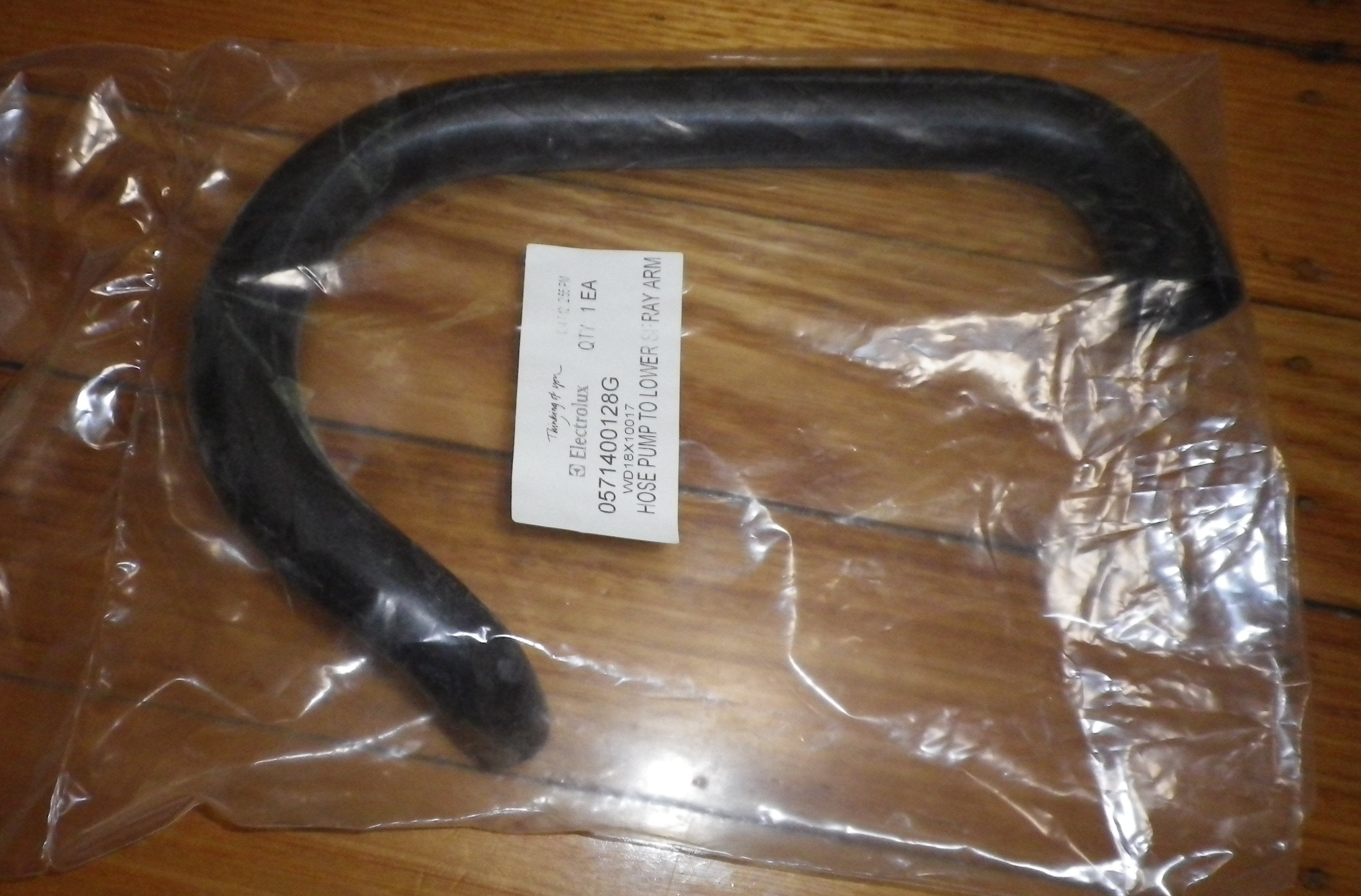 High - Quality Rubber Wash Pump to Lower Spray Arm Hose for Simpson Silencio Dishwashers - Part # 0571400128G