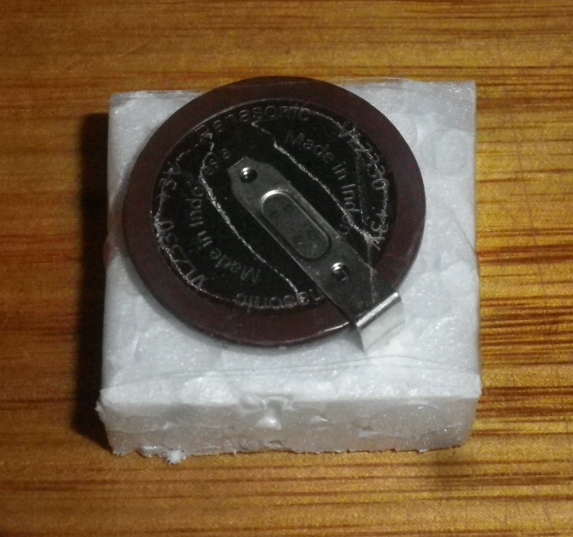 3-Volt Rechargeable Lithium Battery for Horizontal Mount on Circuit Boards - VL2330-HFN with Solder Tags