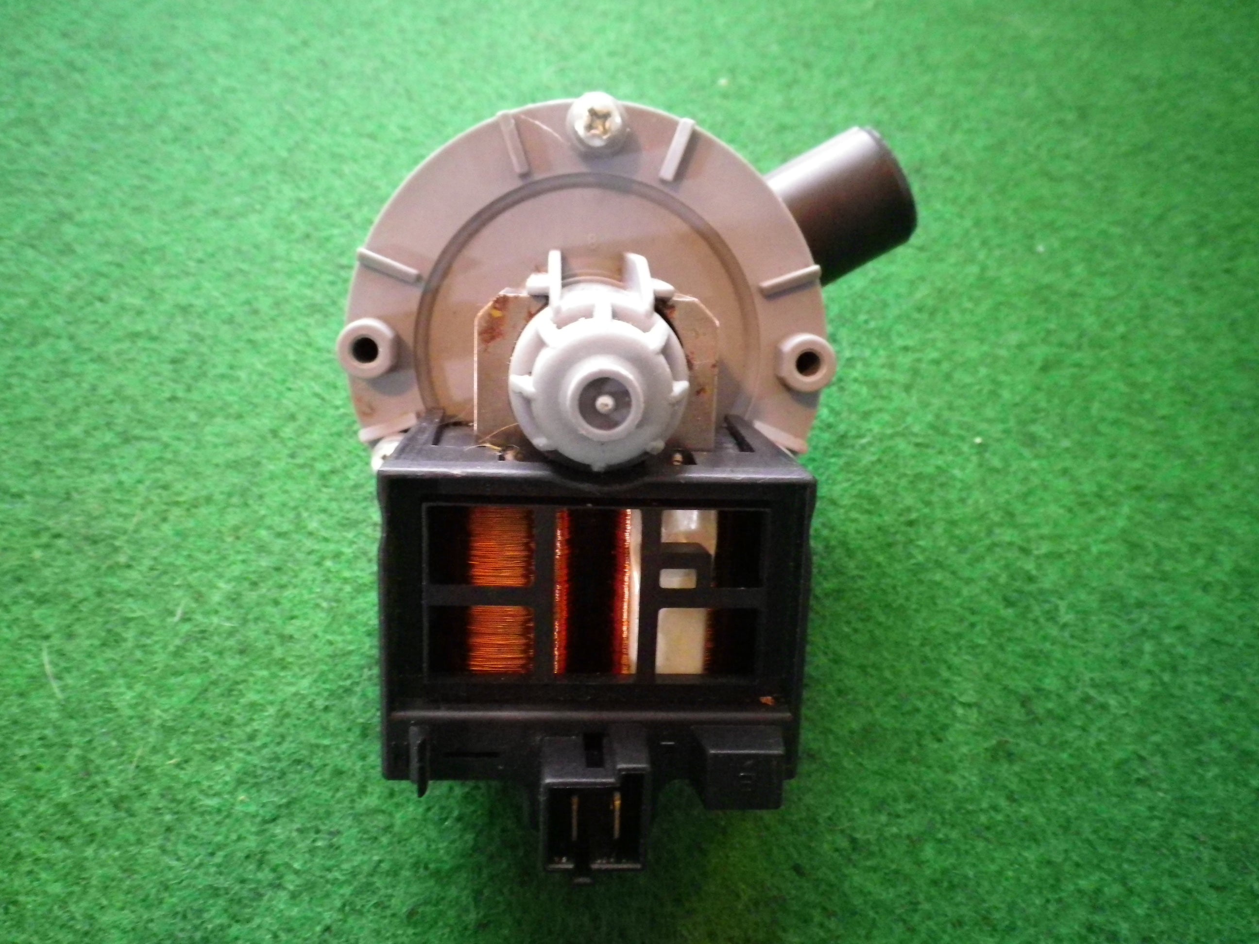 Pre-owned Westinghouse Dishwasher Drain Pump Assembly - Compatible with Multiple Models - Part # 0499400014SH