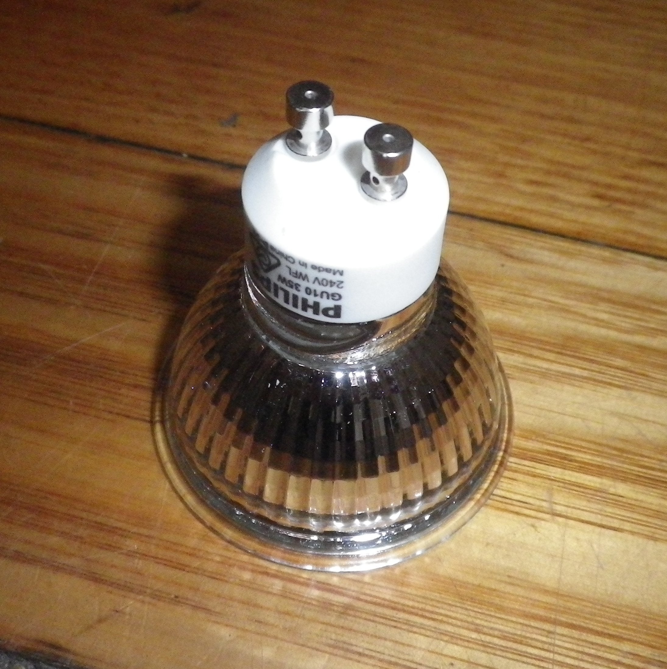 Philips 35W 240V GU10 PAR16 Dichroic Halogen Bulbs (Pack of 4) - Part # 661641