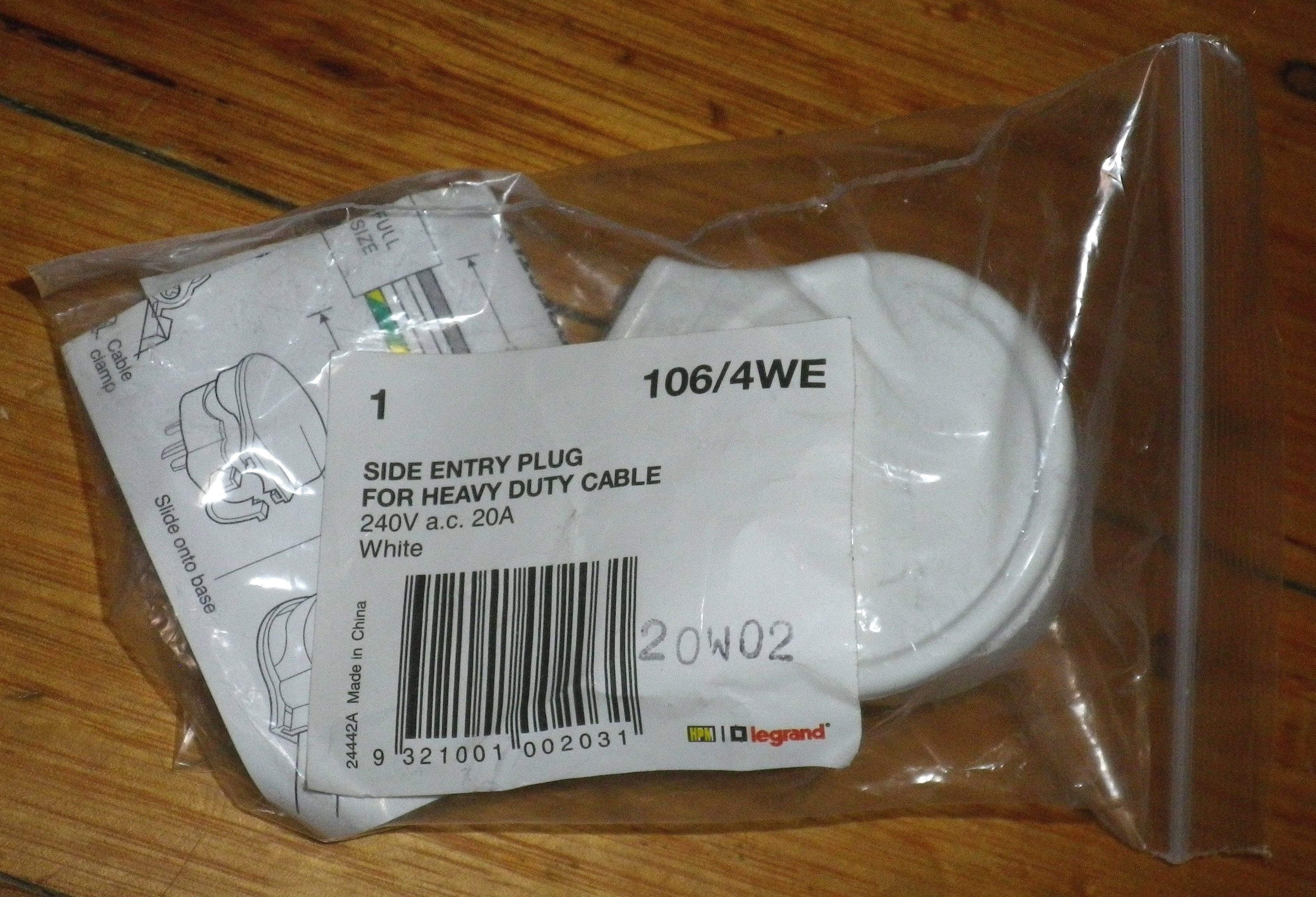 HPM 20Amp 240V White 3 - pin Side - Entry Mains Plug Top (Part # 106 - 4WE, 106/4WE)