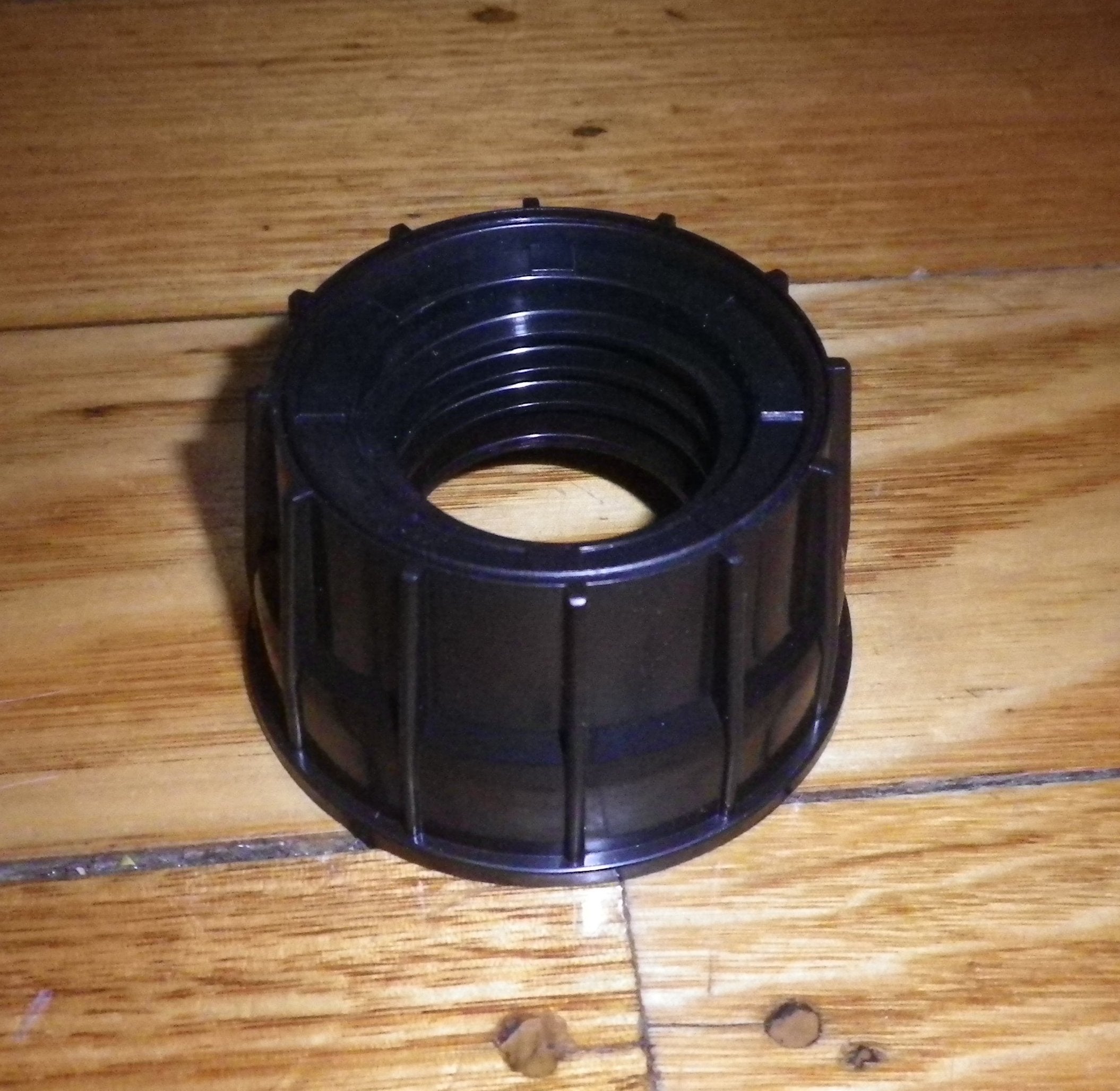 PacVac and Numatic Screw - on Swivel Vacuum Cleaner Machine End Hose Fitting (Part # ME - PV)