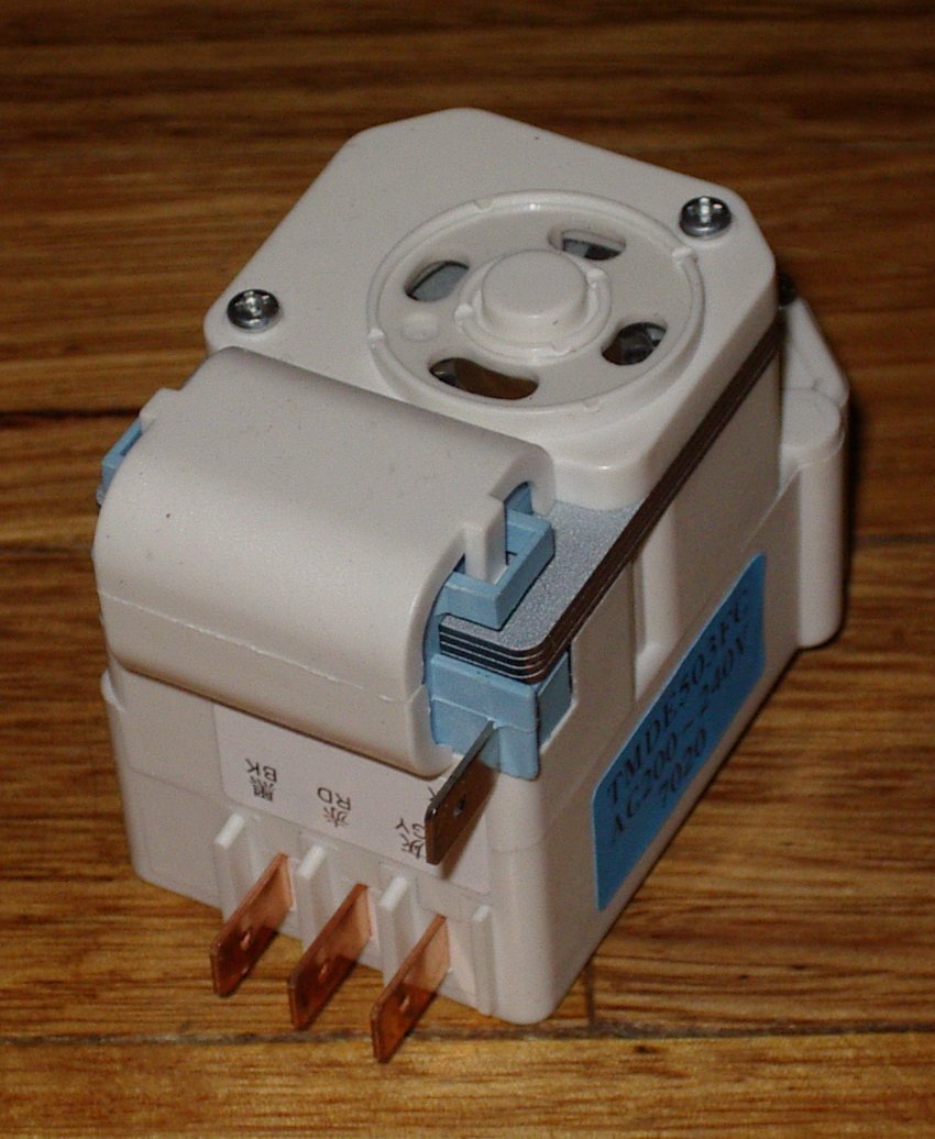 Sharp Refrigerator Defrost Timer with 8 Hours On and 12 Minutes Off Cycle - Part Number TMDE503FC