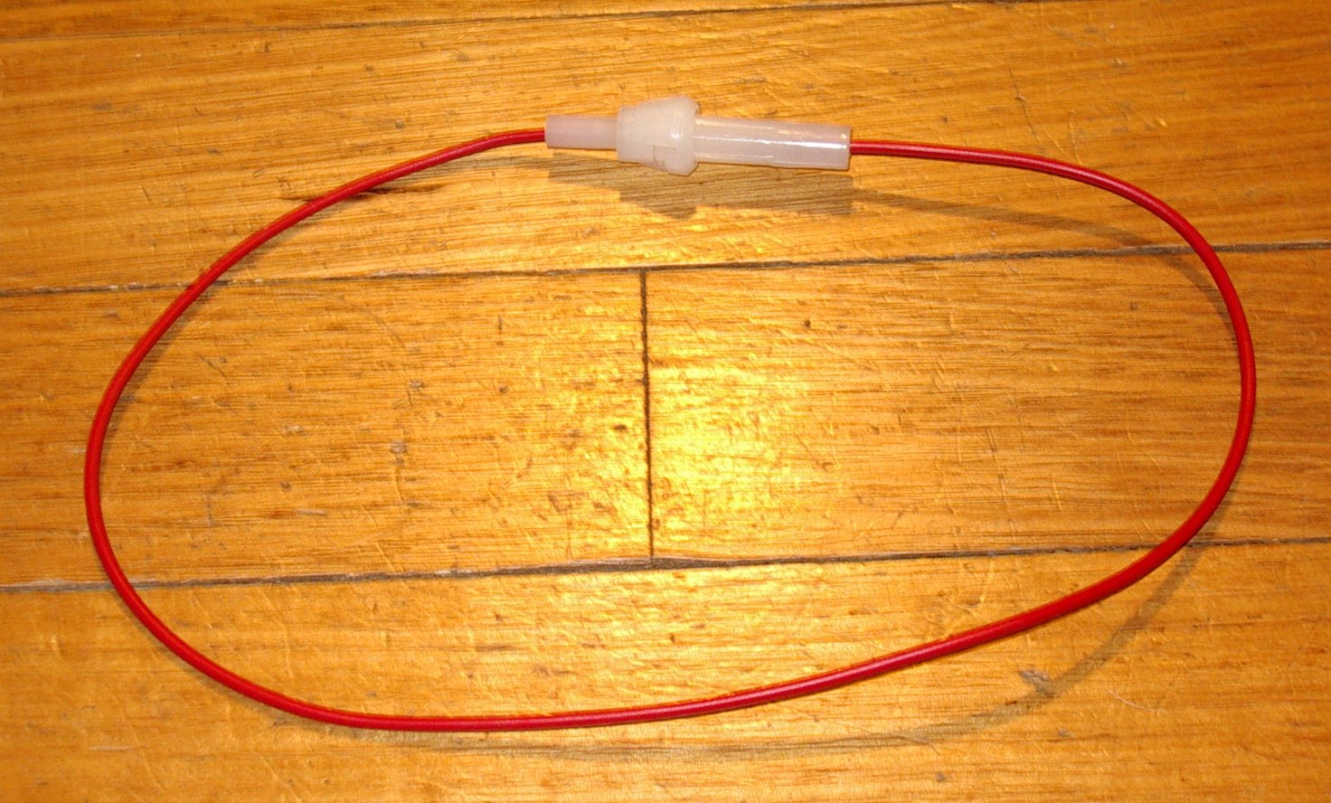 Inline Plastic Fuseholder FH4 for 32mm x 6.35mm 3AG Fuses with 470mm Lead