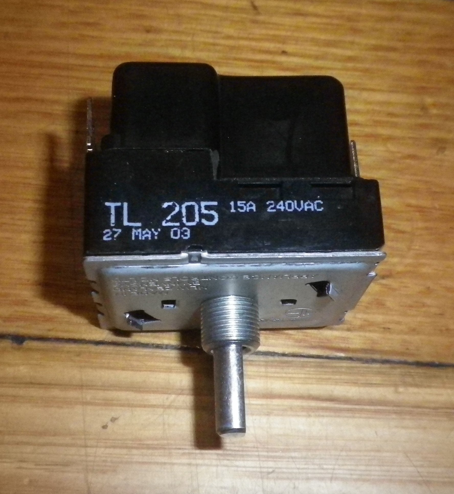 St George Compatible Hotplate Simmerstat Control Switch for Cooktop Model CC605 - Part # 50235, TL - 205