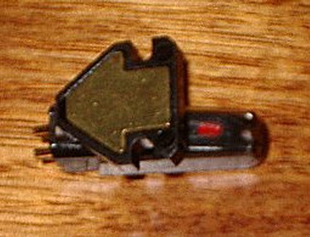 Ortofon High - Quality Magnetic Phonograph Cartridge Equipped with OM5 Stylus - Part Number OMB5
