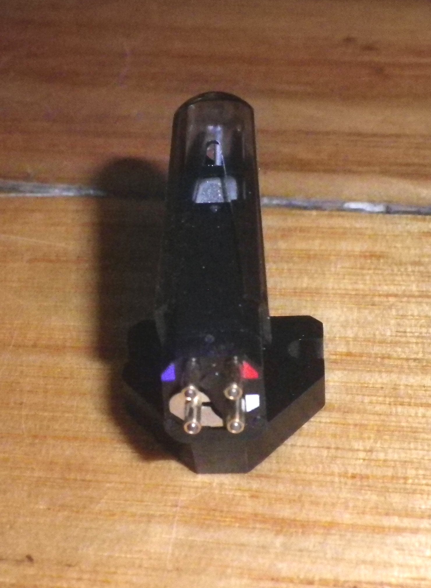 Ortofon Elliptical Tip Moving Magnet Phonograph Cartridge in Retail Packaging - Model OM5E