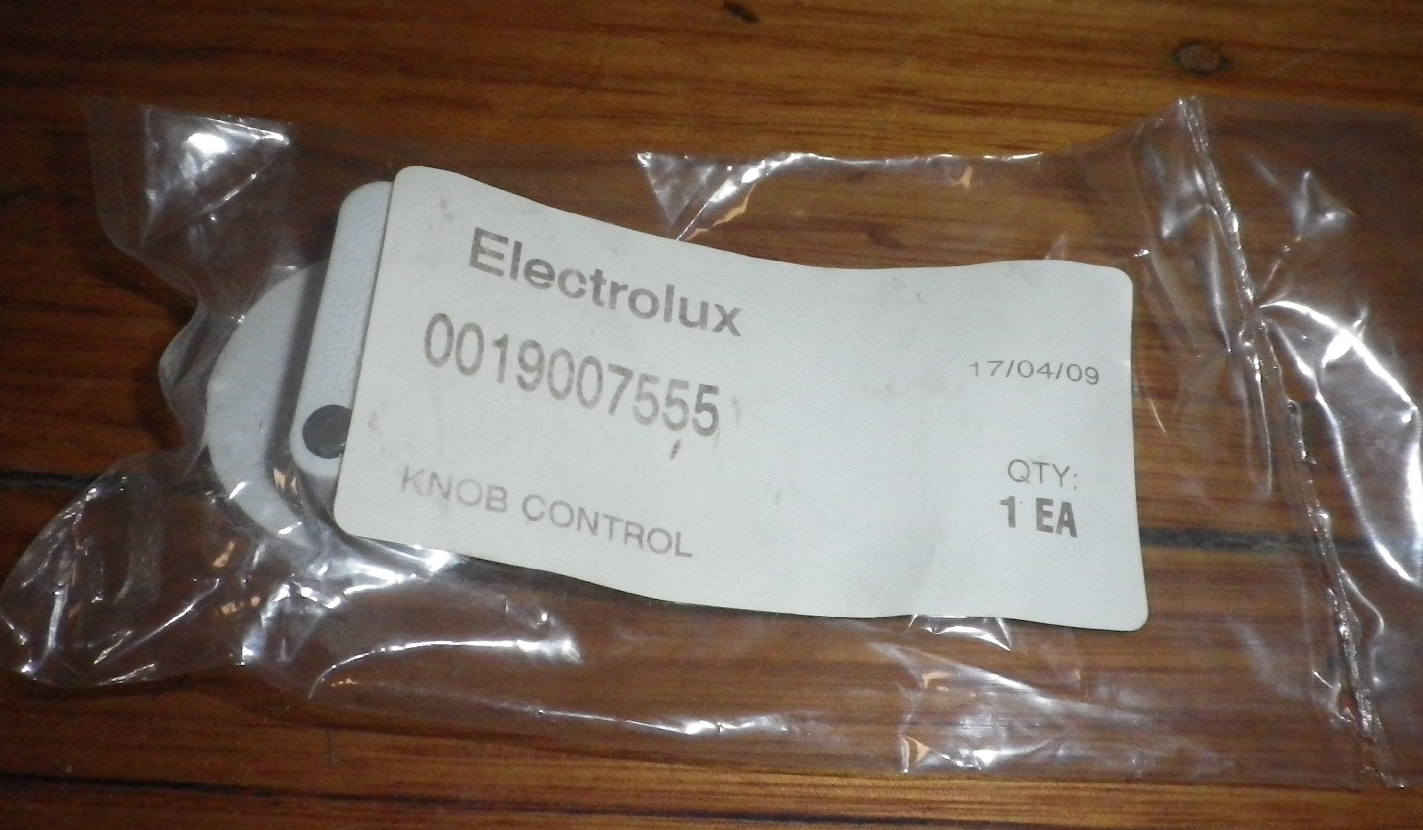 Simpson Nova 75 - 804 Genuine White Electric Stove Control Knob - Part # 0019007555