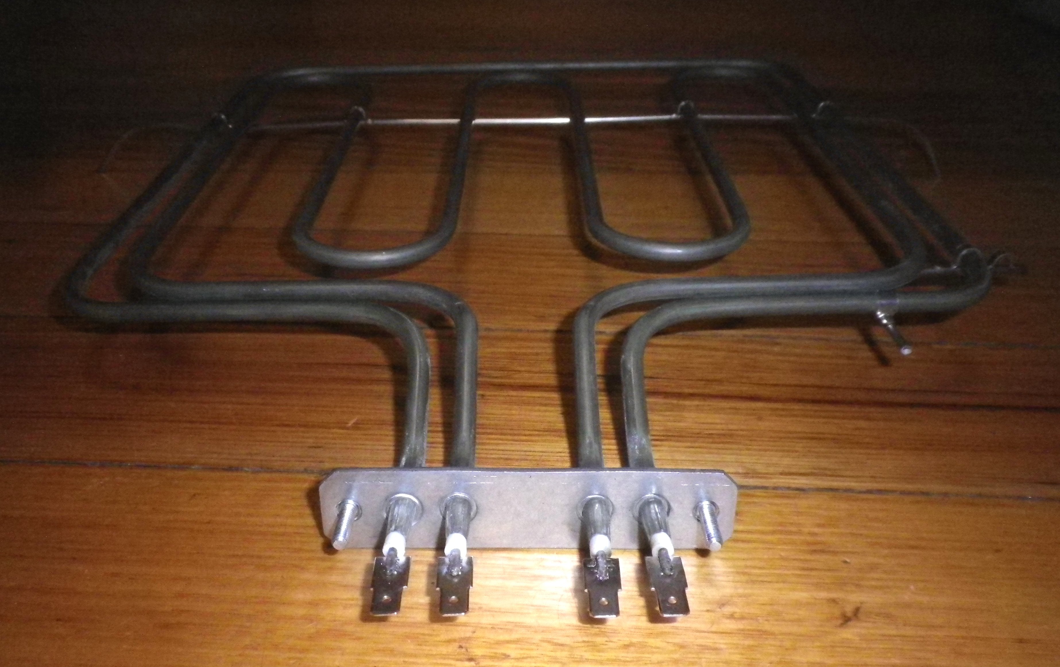 Gorenje, Kleenmaid 2000W/900W Compatible Grill & Top Oven Element - Part GN616025
