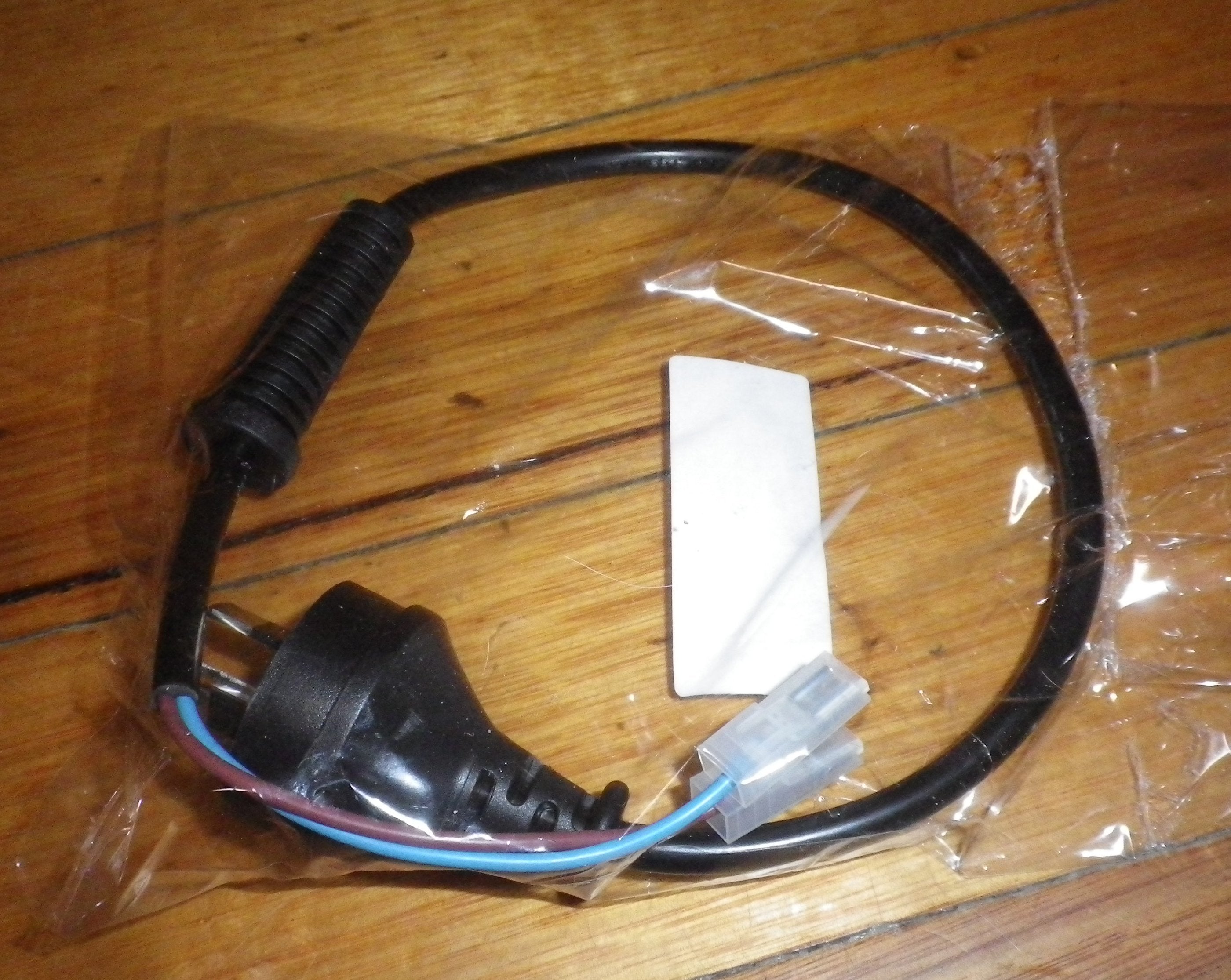PacVac SuperPro 700 (Early Model) and Thrift Backpack 500mm Electrical Power Cord - Part Number PV - CR2