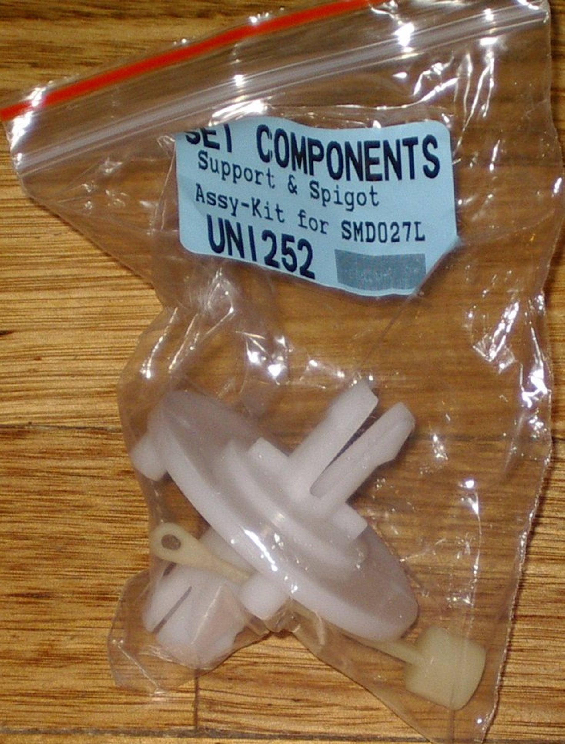 Compatible Drum Support & Spigot Kit # UNI252 for Simpson Sirocco, Westinghouse Dryers