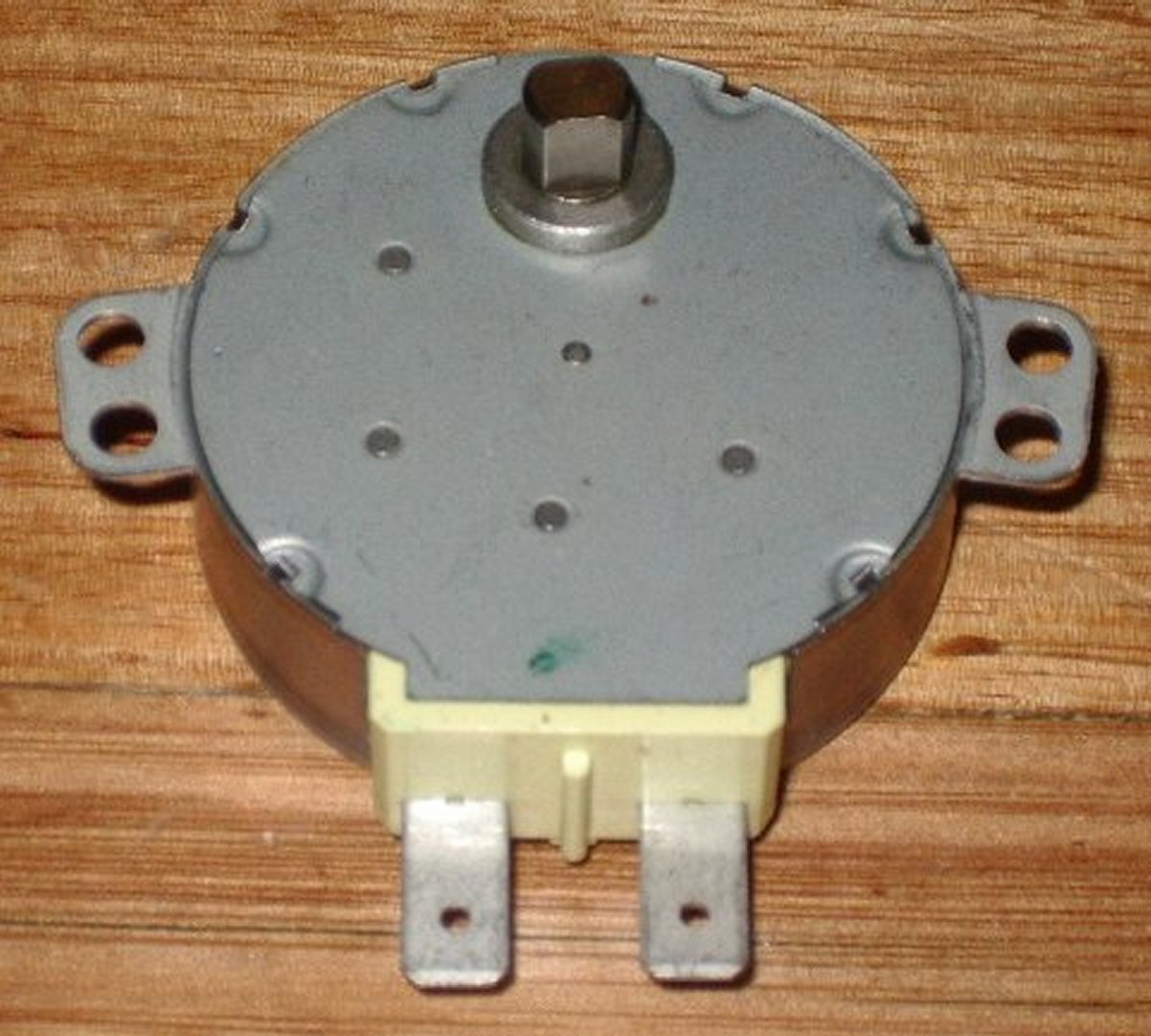 Sharp Brand Microwave Oven Turntable Replacement Motor - Model Part # RMOTDA133WRE0, MWM133