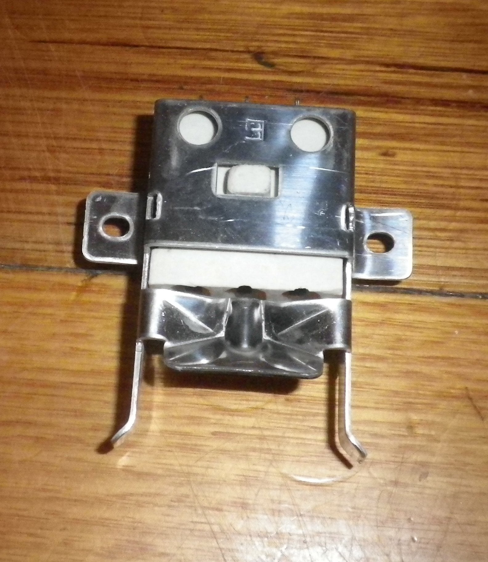 Simpson IXL Compatible Hotplate Receptacle for 1401 & 1403 Elements - Part 1401 - 20