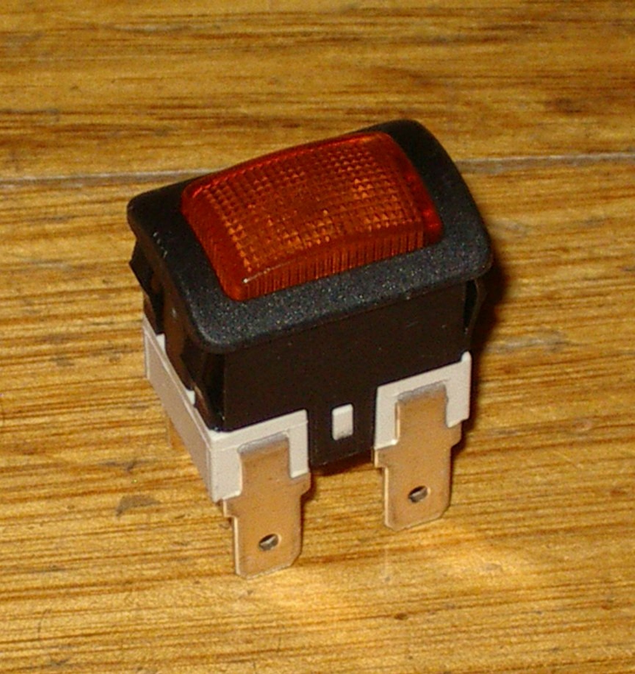 Vax 2000, 4000, 5130 Mains On/Off Pushbutton Switch - Qualtex SW045