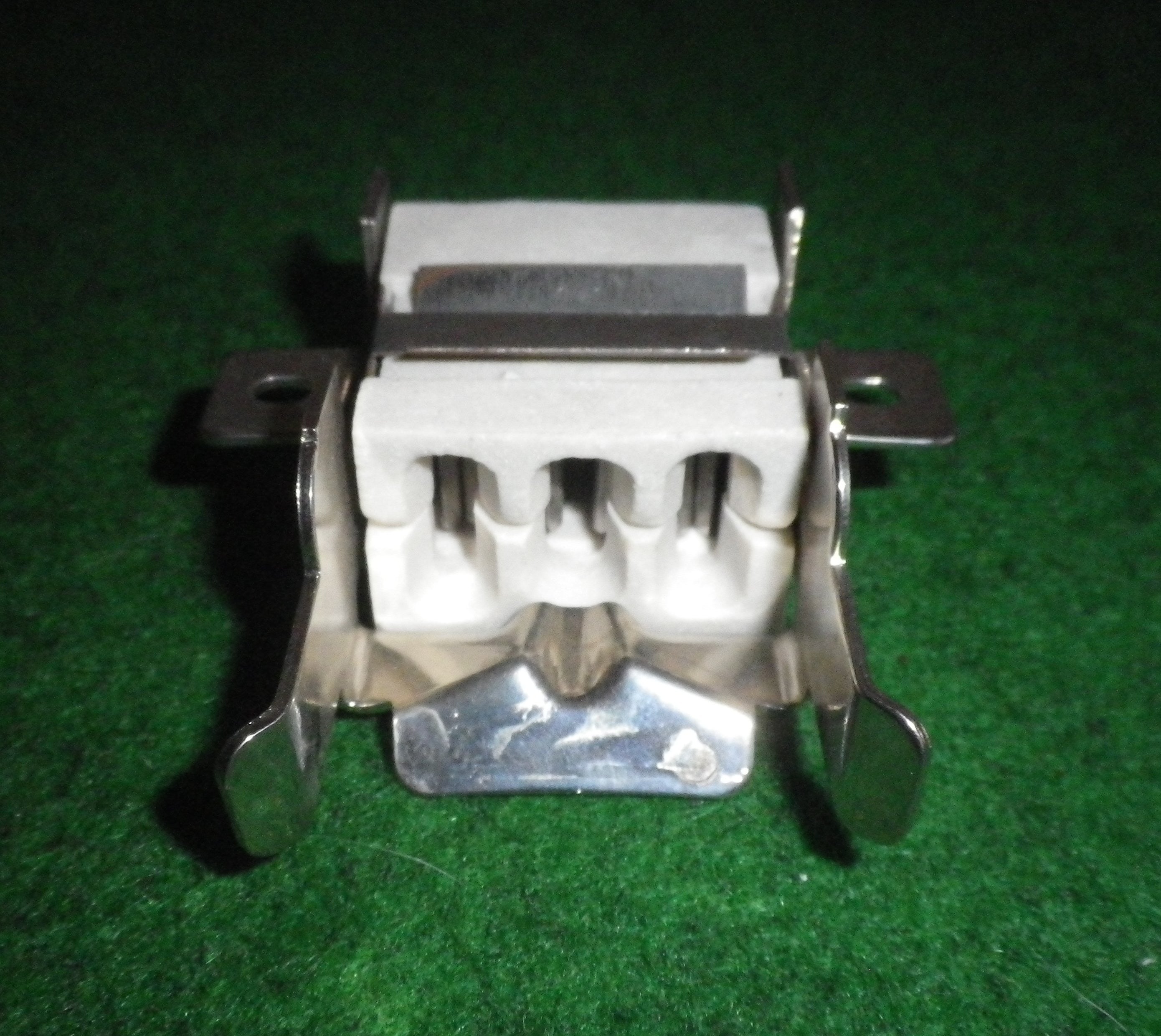 Simpson Compatible Plug - in Receptacle for 1190 and 1192 Series Hotplates - Part Number 1190 - 20